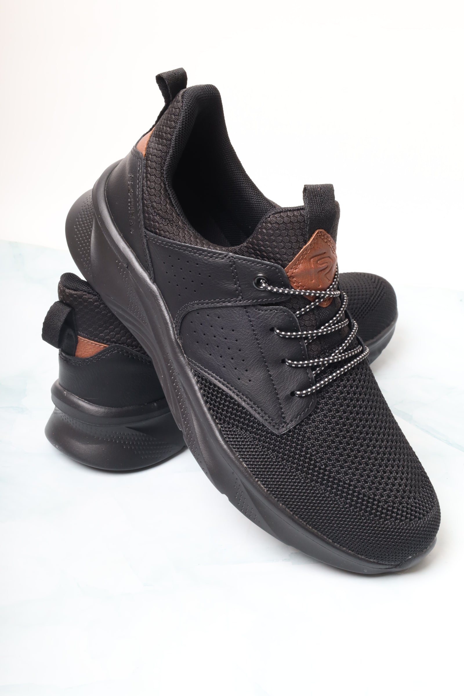 حذاء رياضي 76818