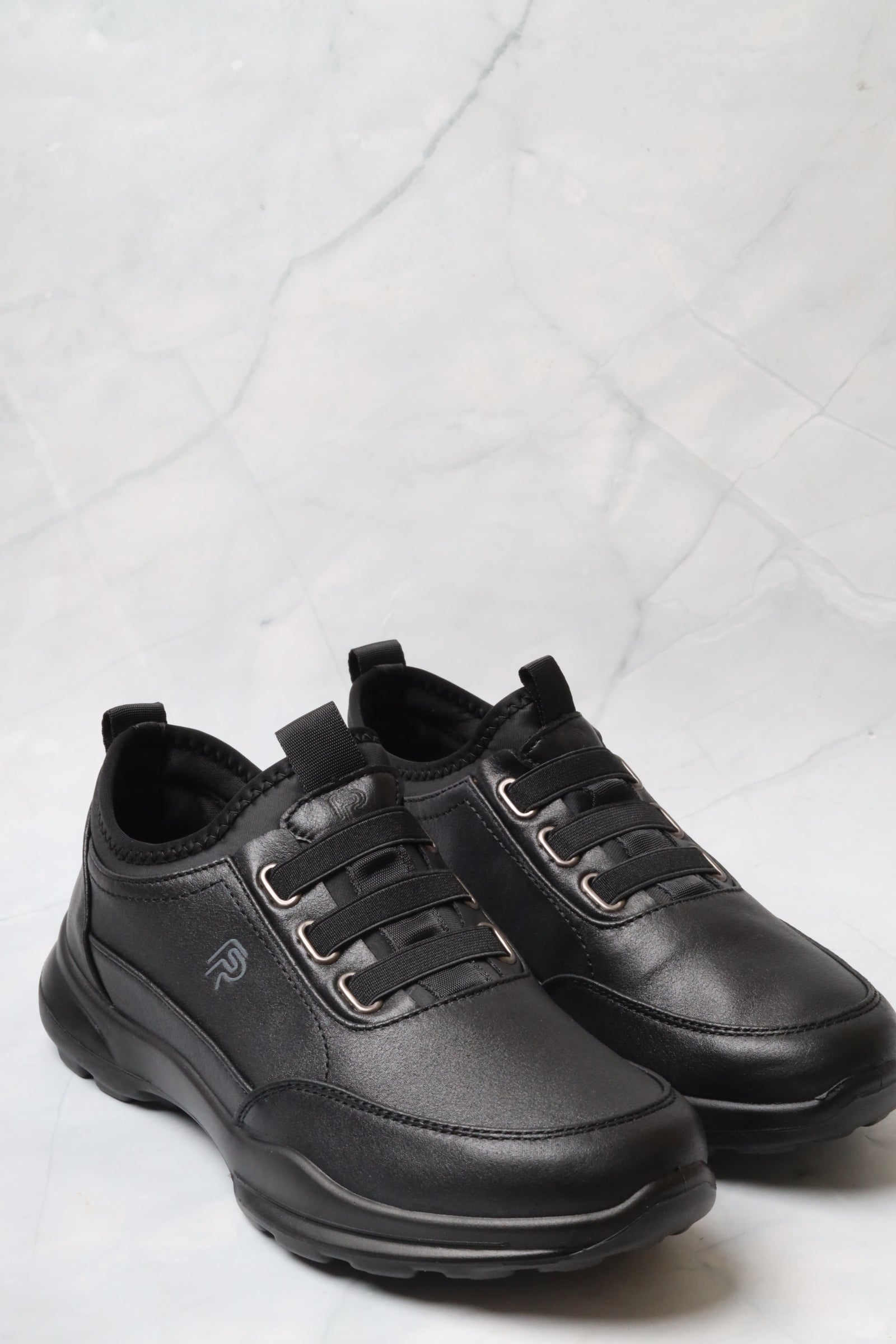 حذاء ولادي رياضي 27503