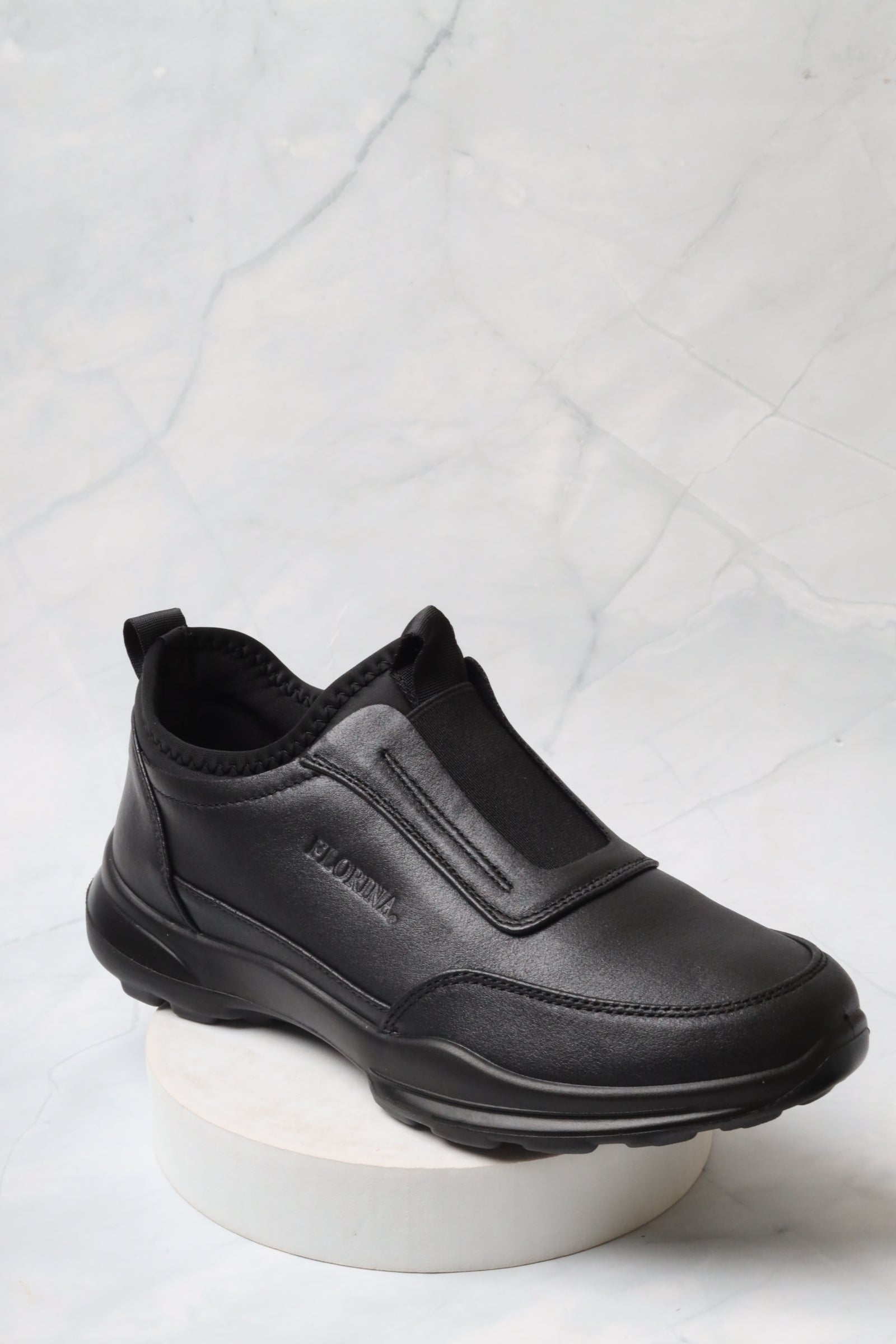 حذاء ولادي رياضي 27502