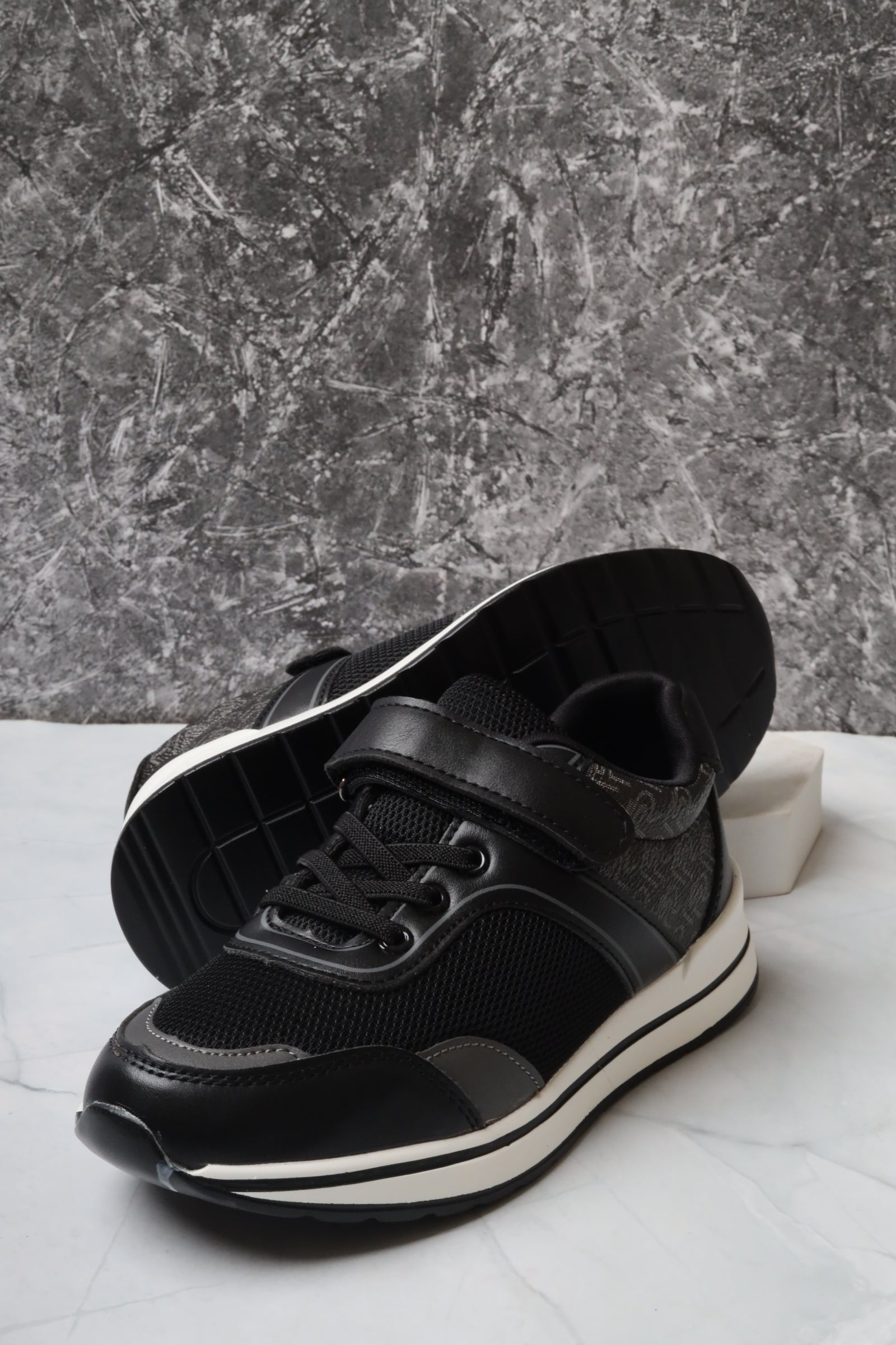 Children's sports shoes 27615