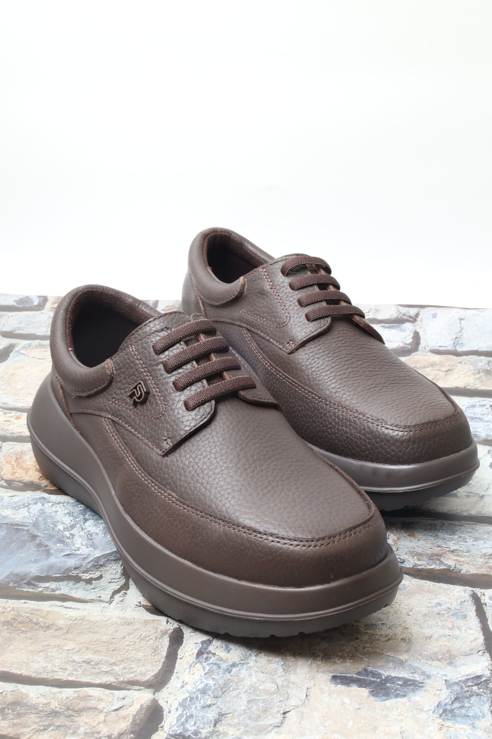 حذاء كاجول 19932