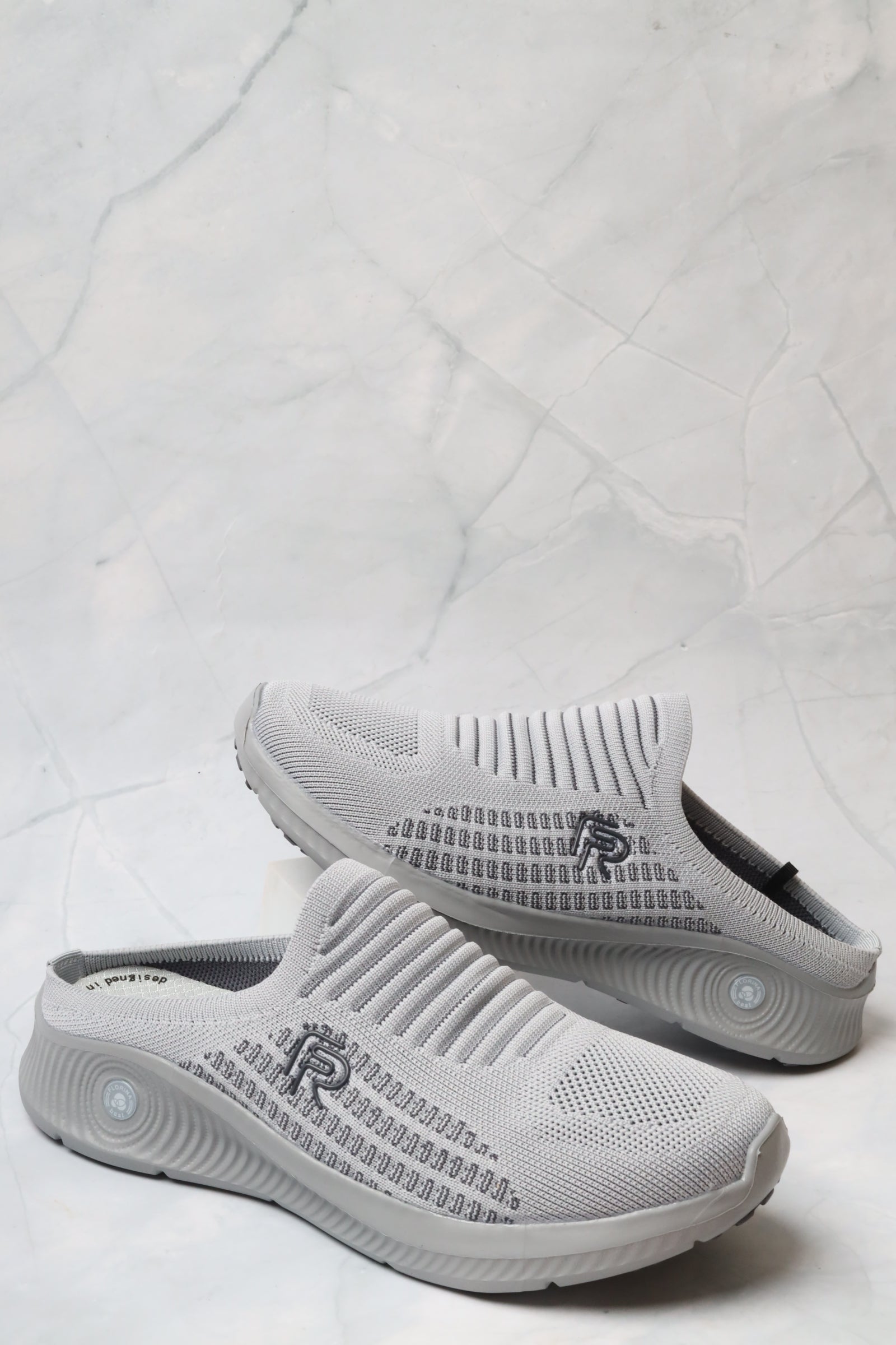 Women's shoes 76901