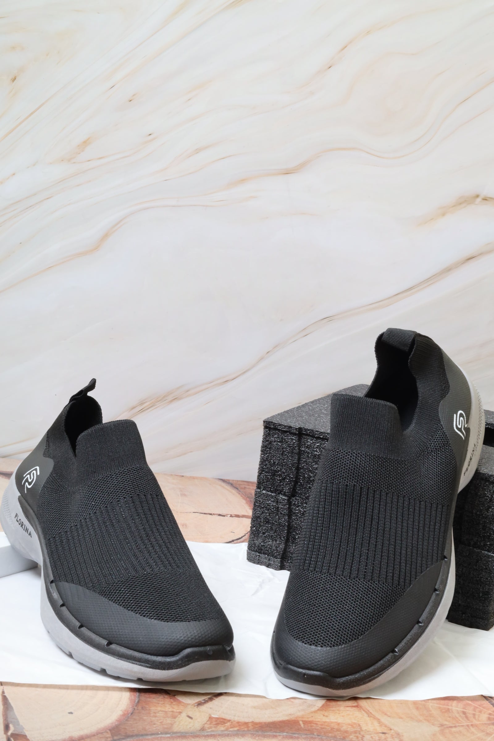 حذاء رياضي 23426