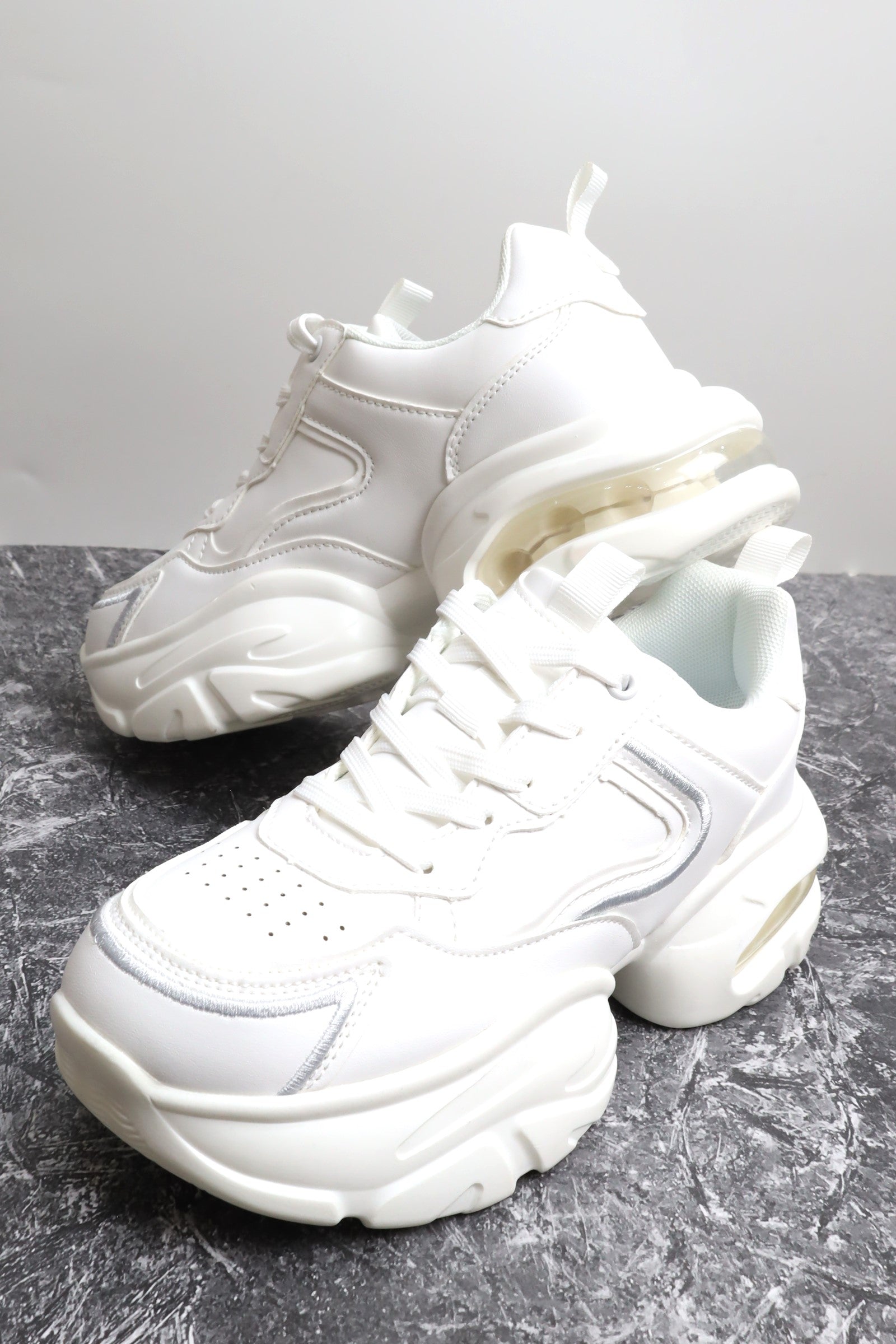 حذاء نسائي رياضي 125005