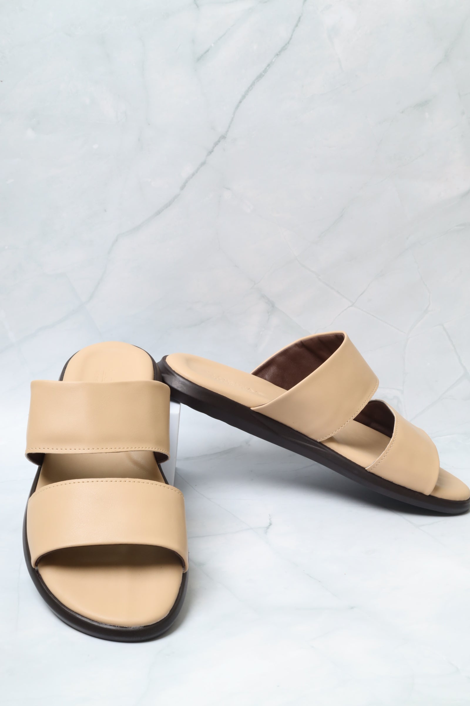 صندل ايطالي 1231052 - فلورينا