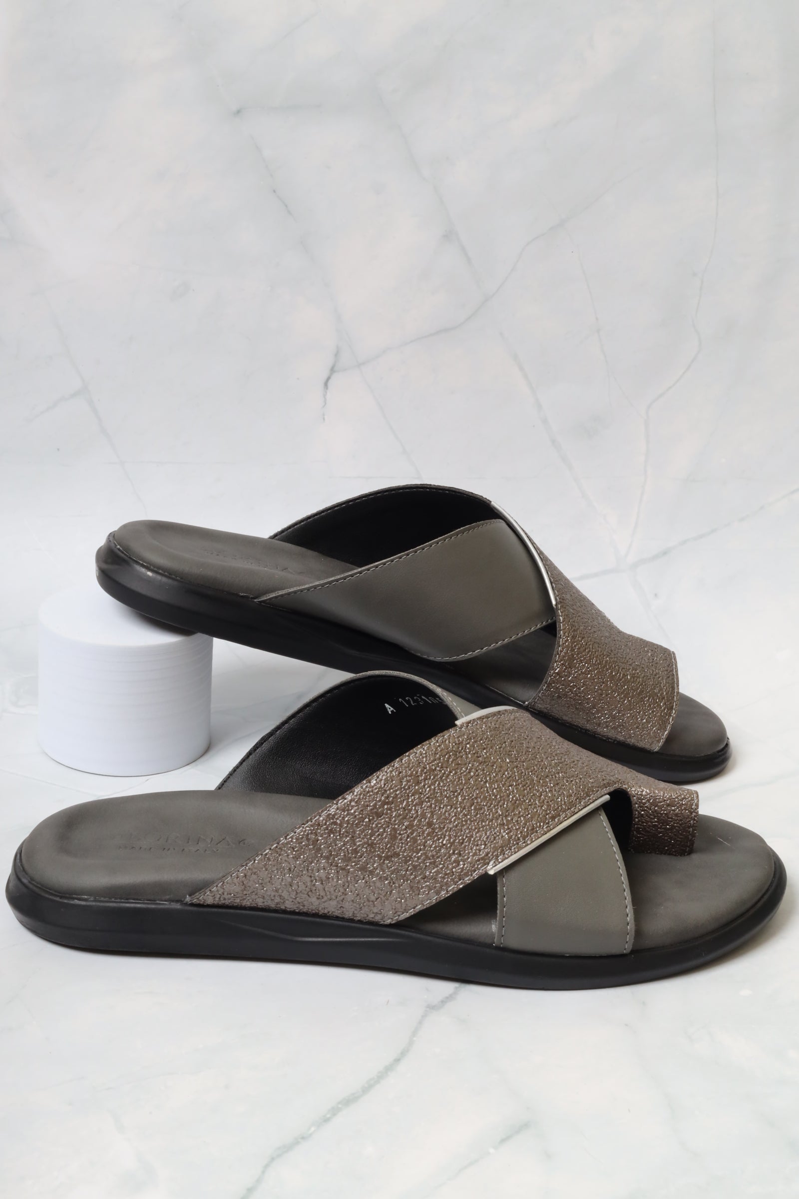 صندل ايطالي 1231059 - فلورينا