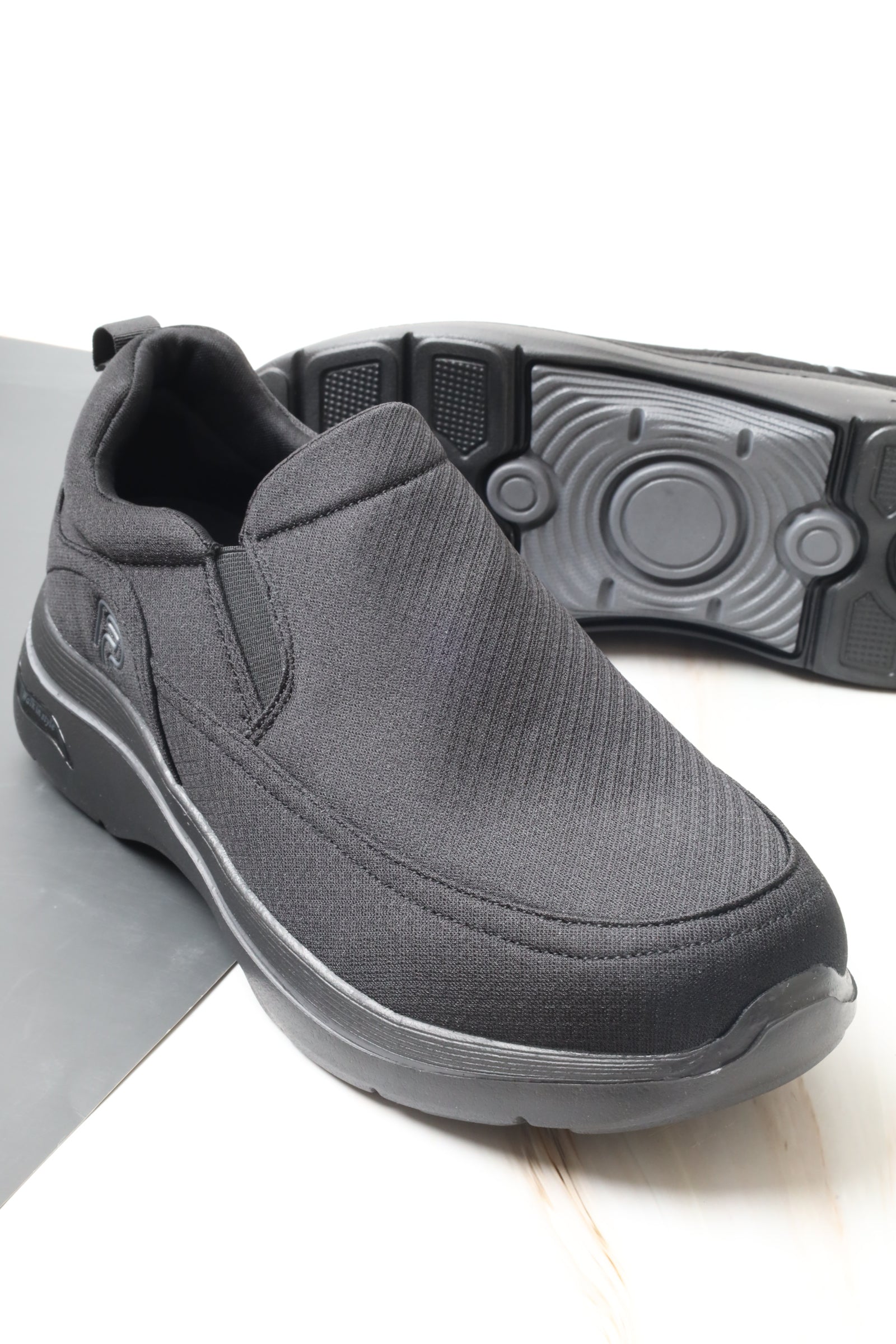 حذاء رياضي 158617