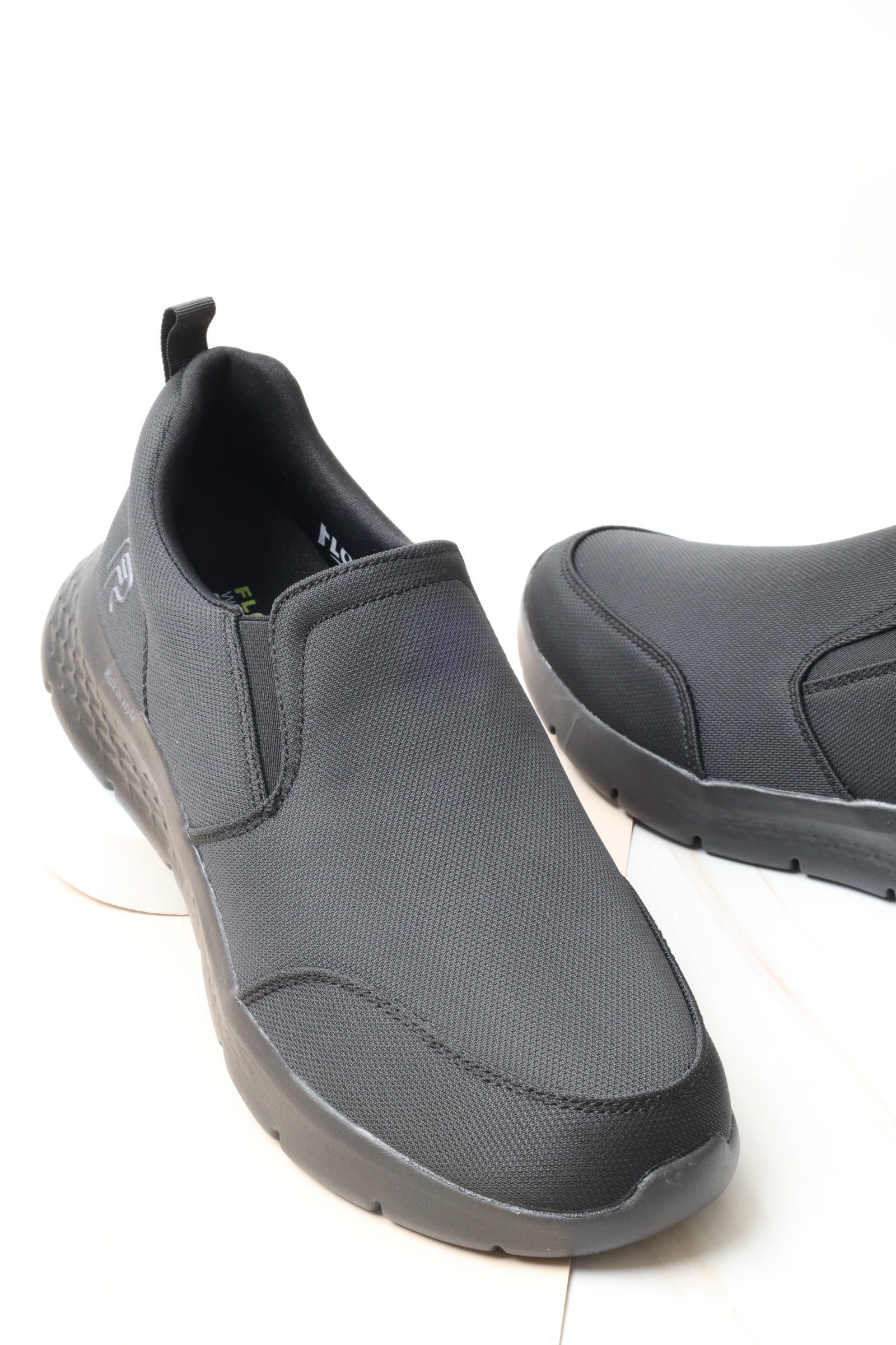 حذاء رياضي 158619