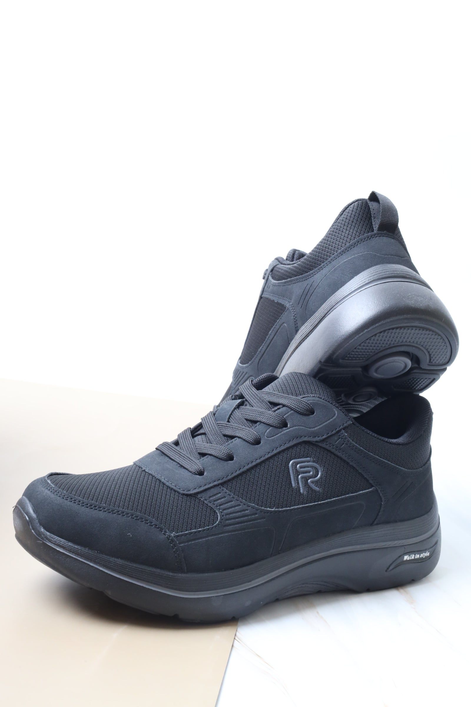 حذاء رياضي 158623