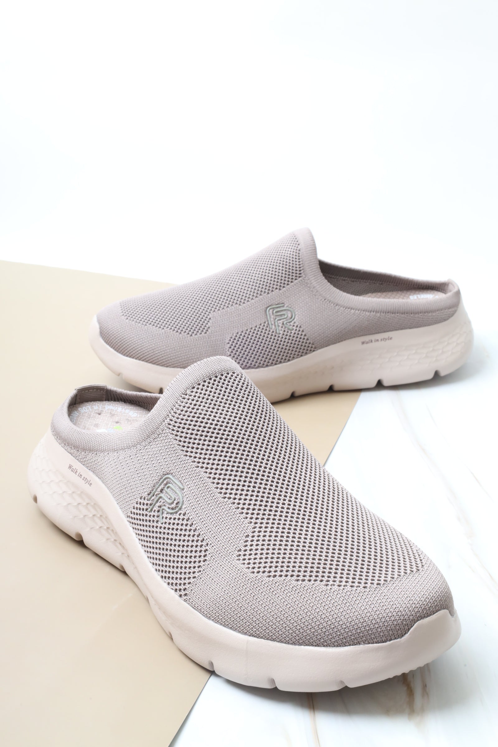 حذاء رياضي 158628