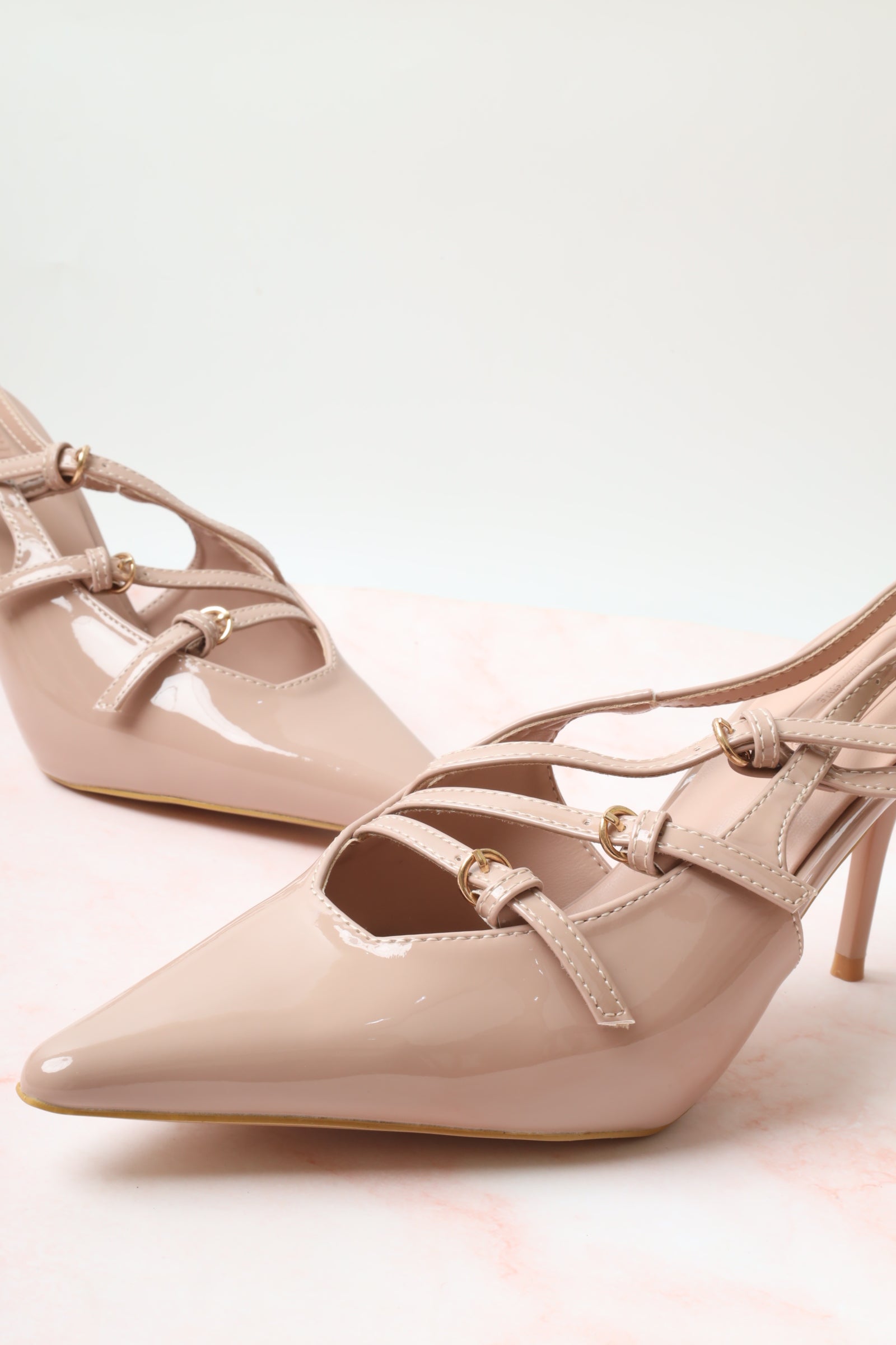 صندل مزين بحبال 89610