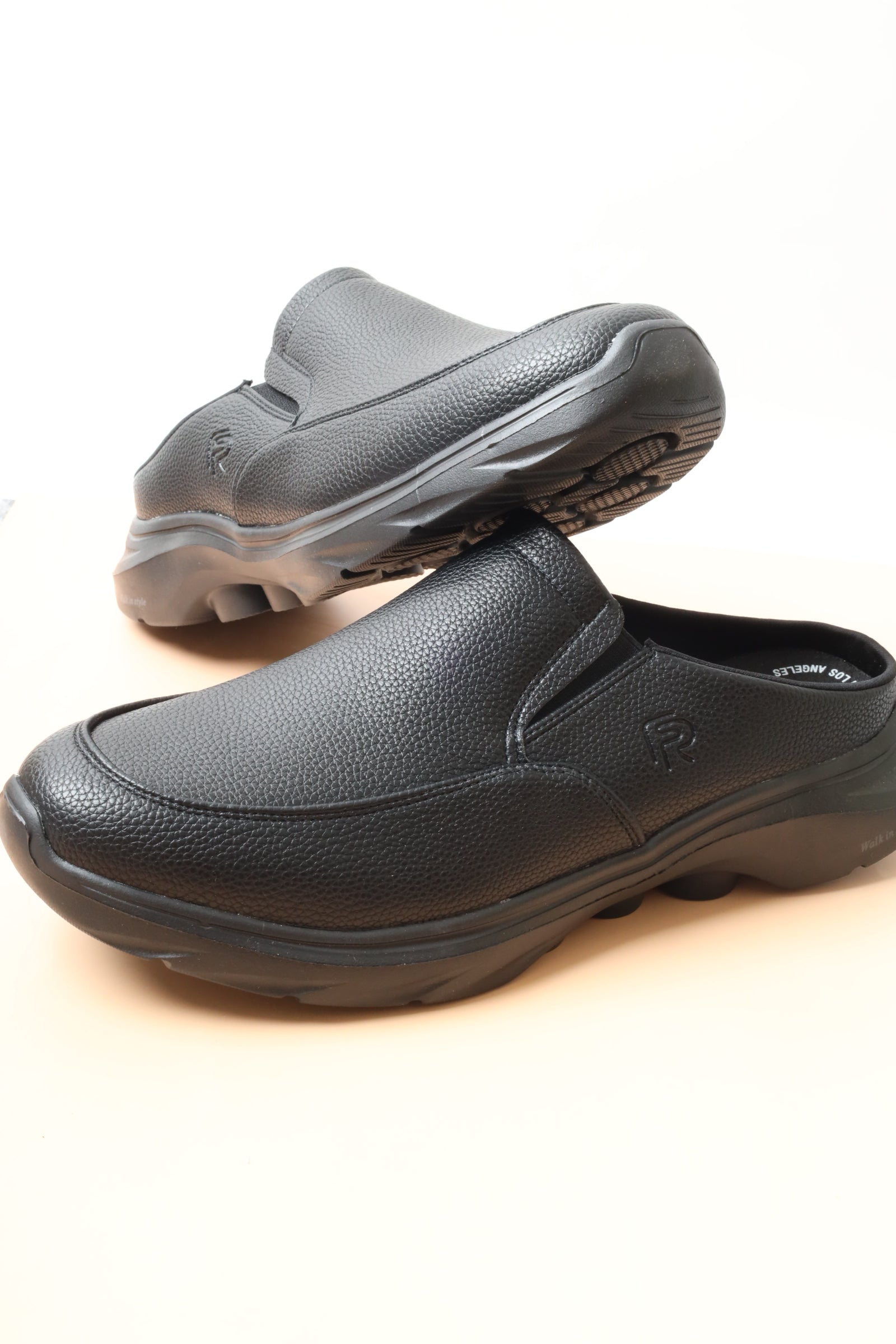 حذاء رياضي 158635