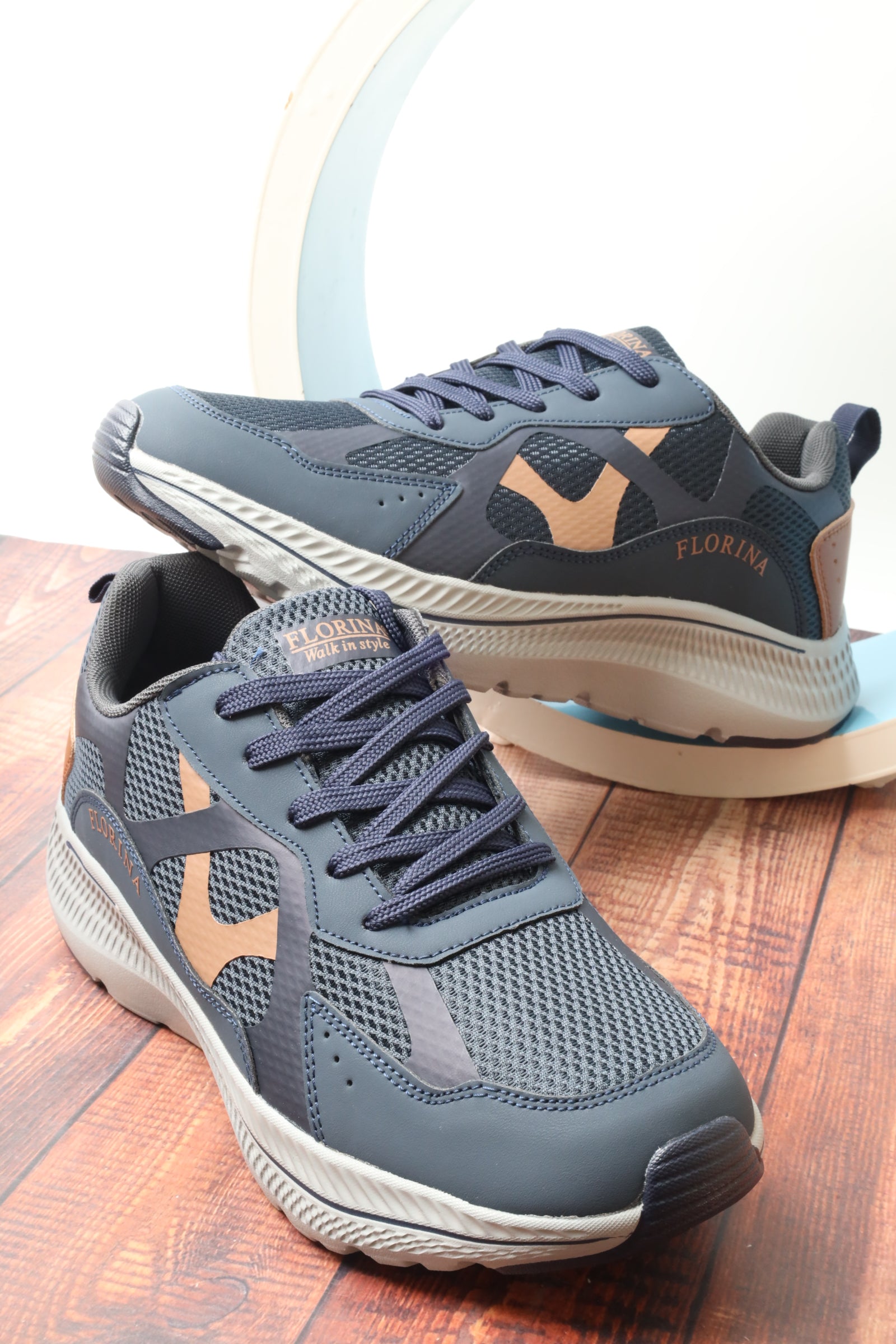 حذاء رياضي 158611