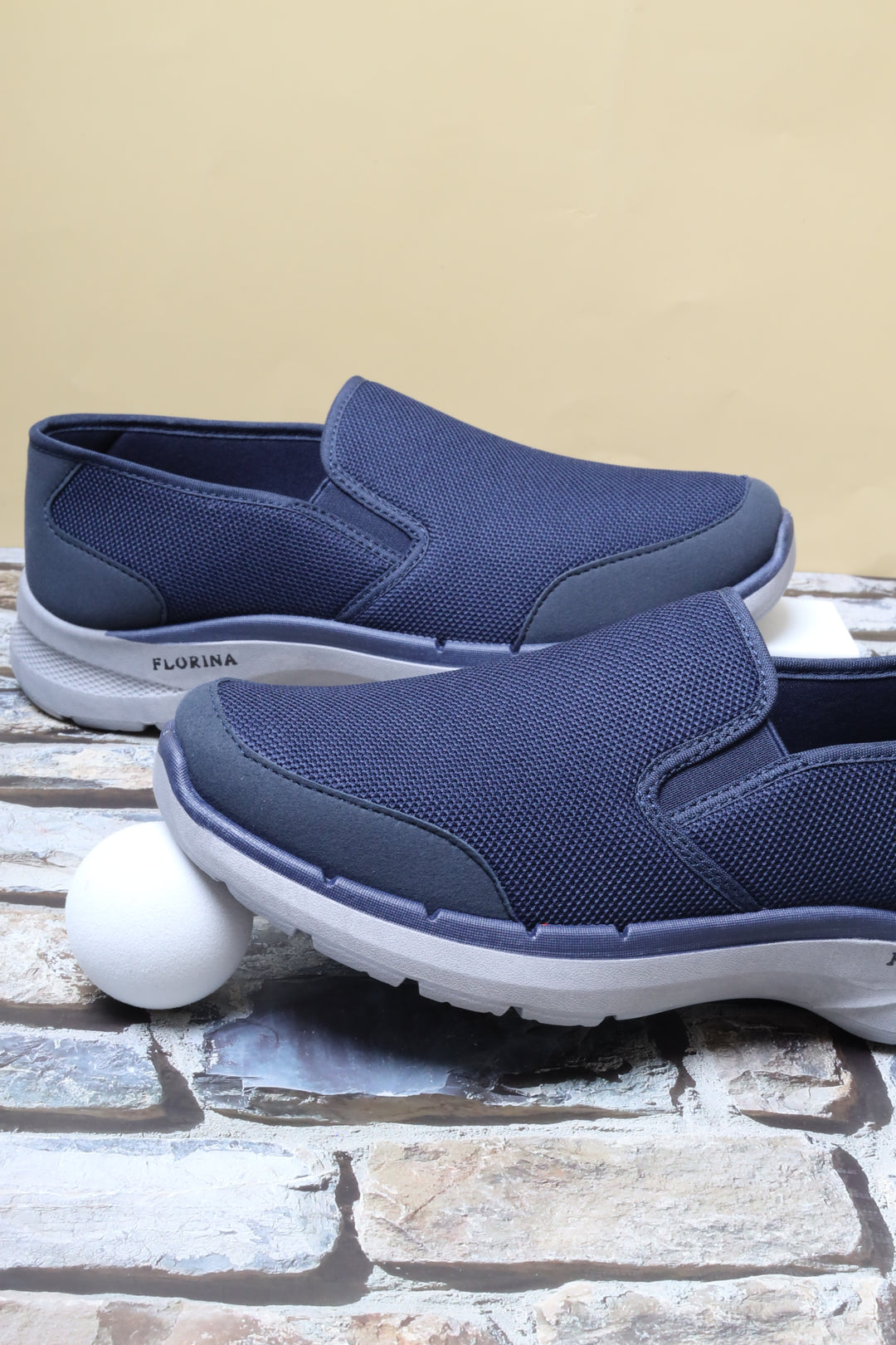حذاء رياضي 23424