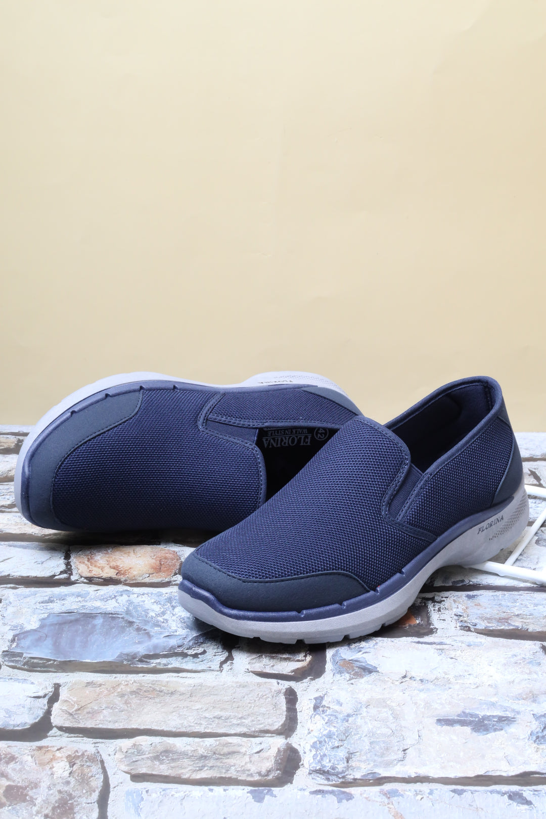 حذاء رياضي 23424