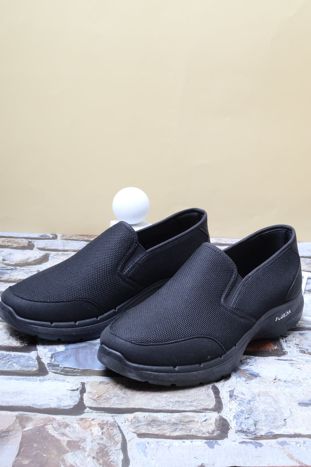 حذاء رياضي 23424