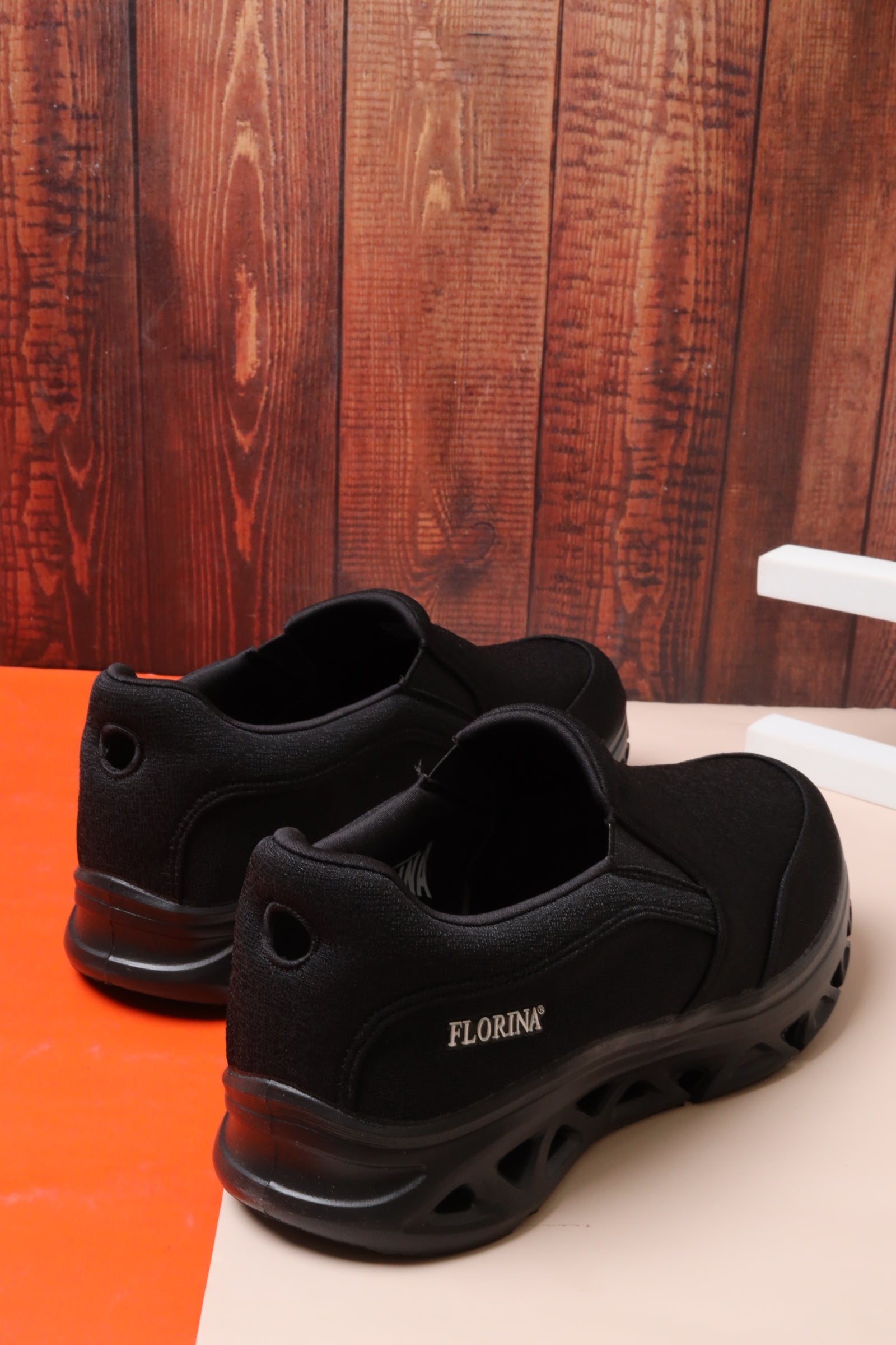 حذاء رياضي 158230