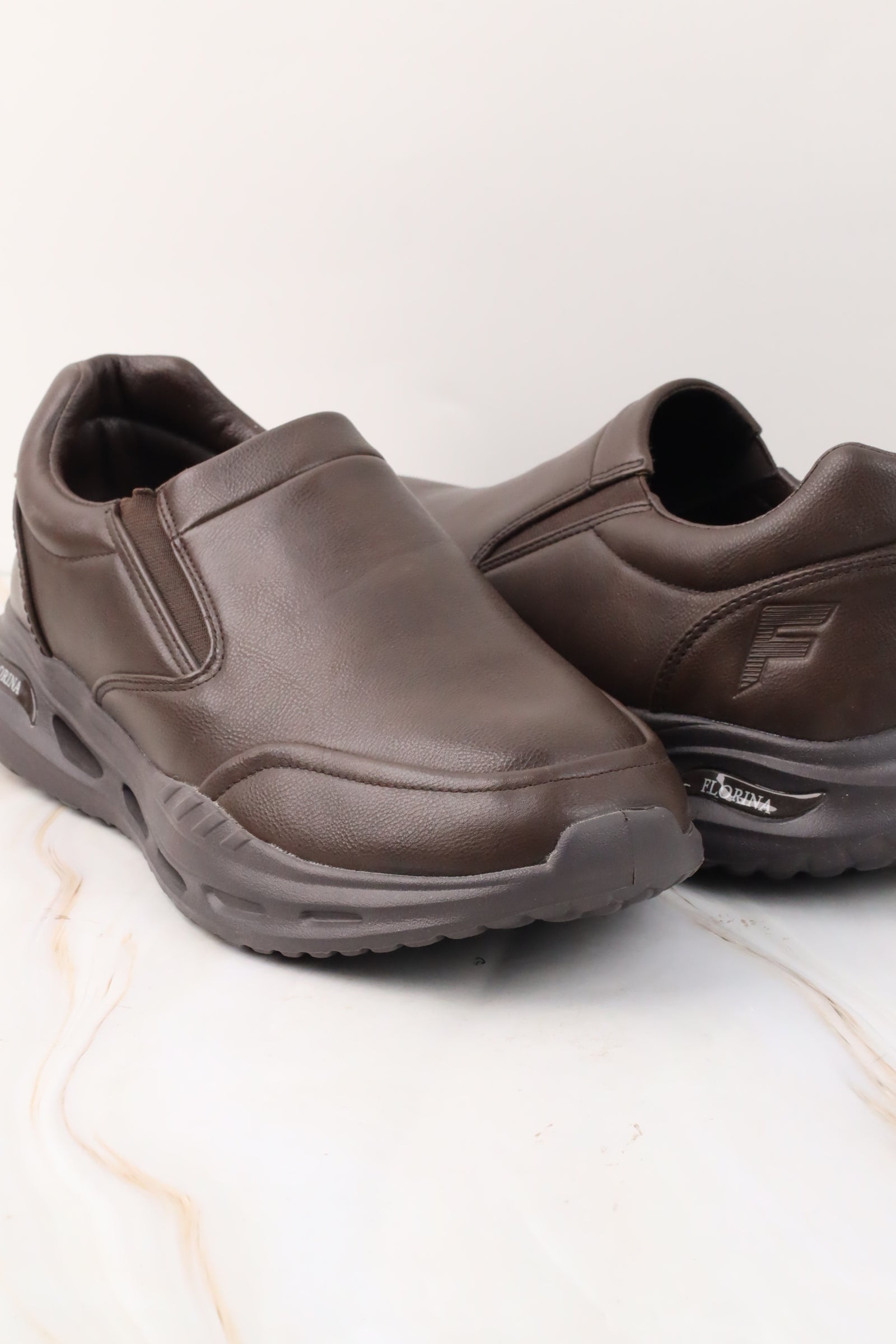 حذاء رياضي 158209