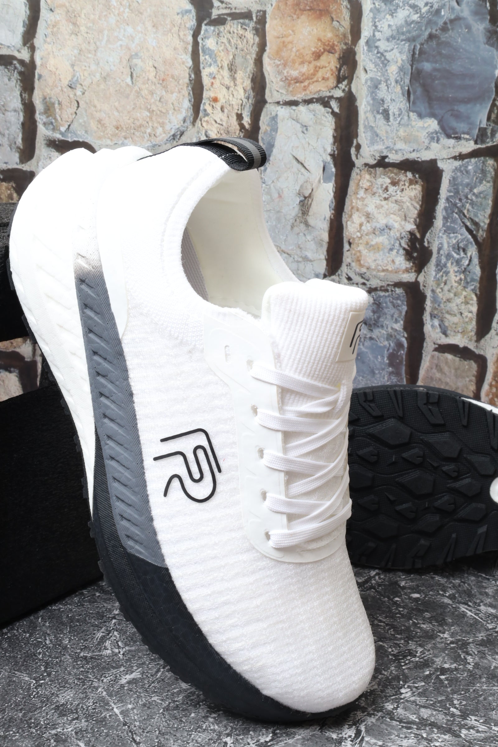 حذاء رياضي 158615