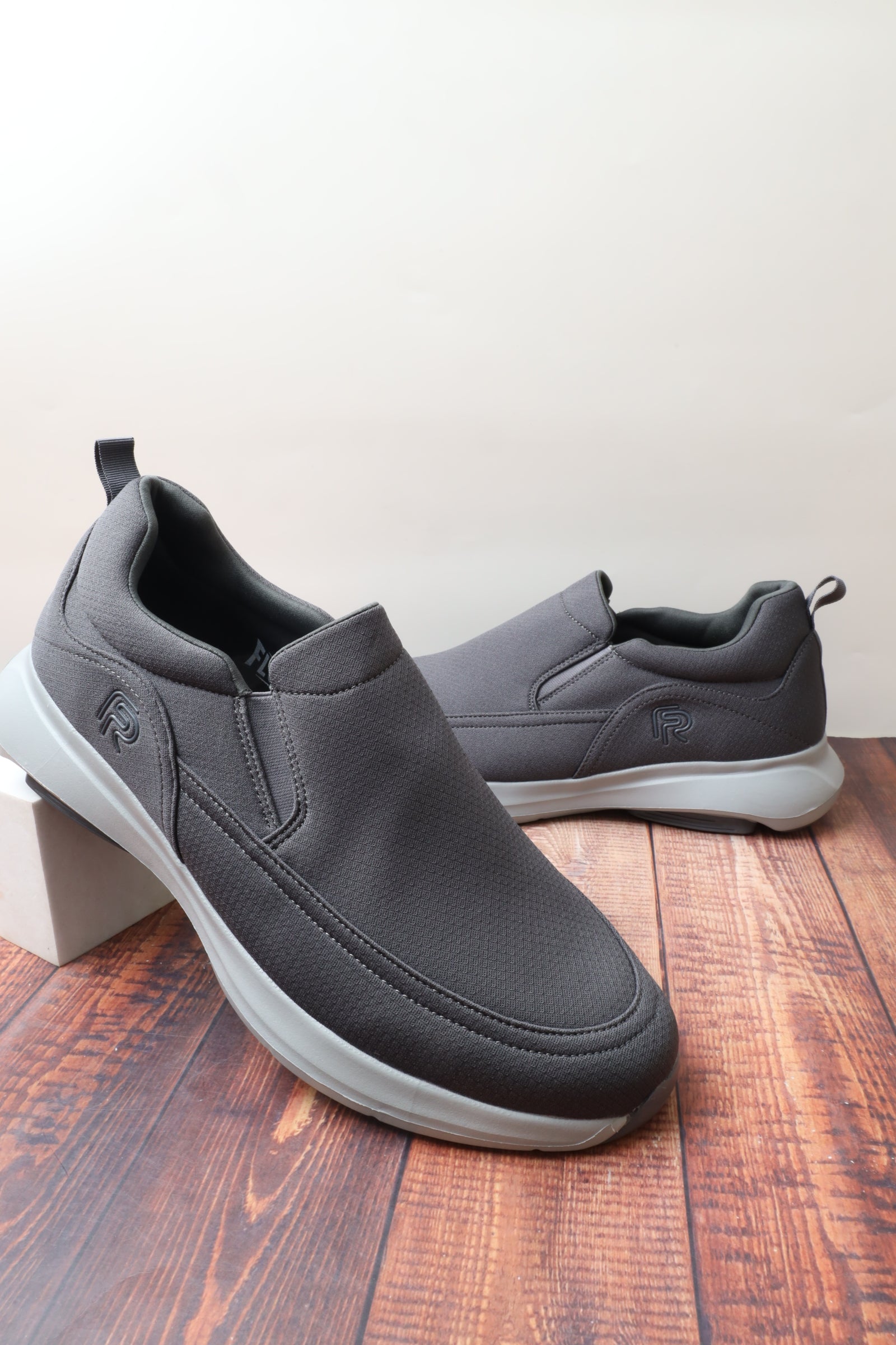 حذاء رياضي 158632