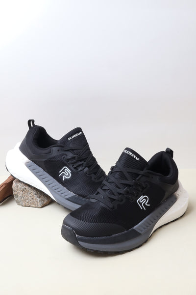 Athletic shoes 158616
