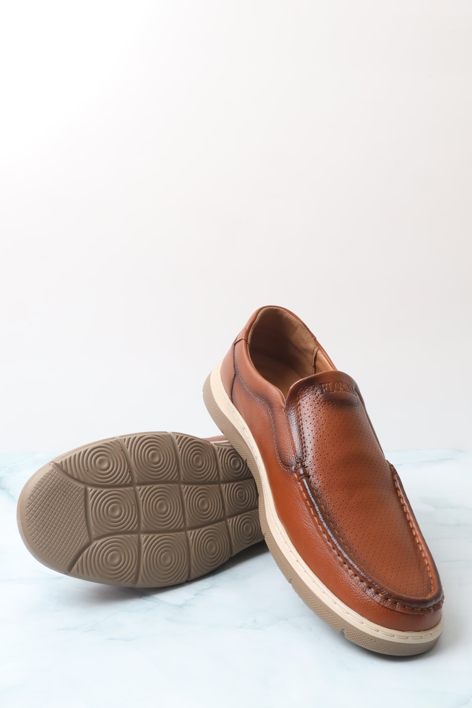 حذاء كاجول 77338