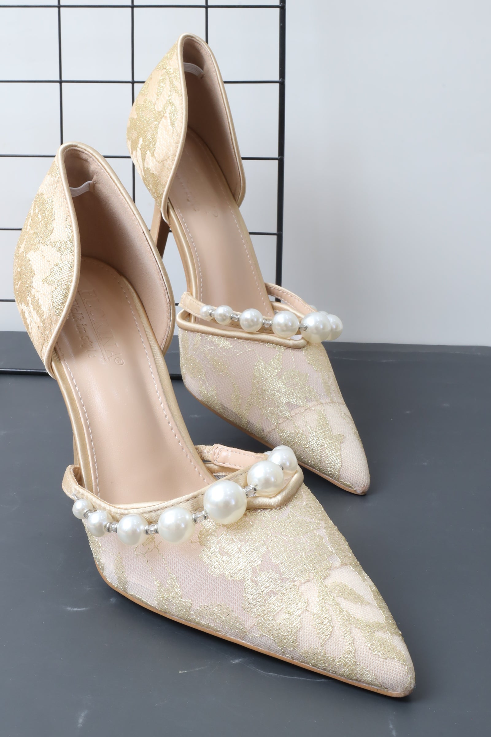 صندل نسائي بكعب عالي 89605