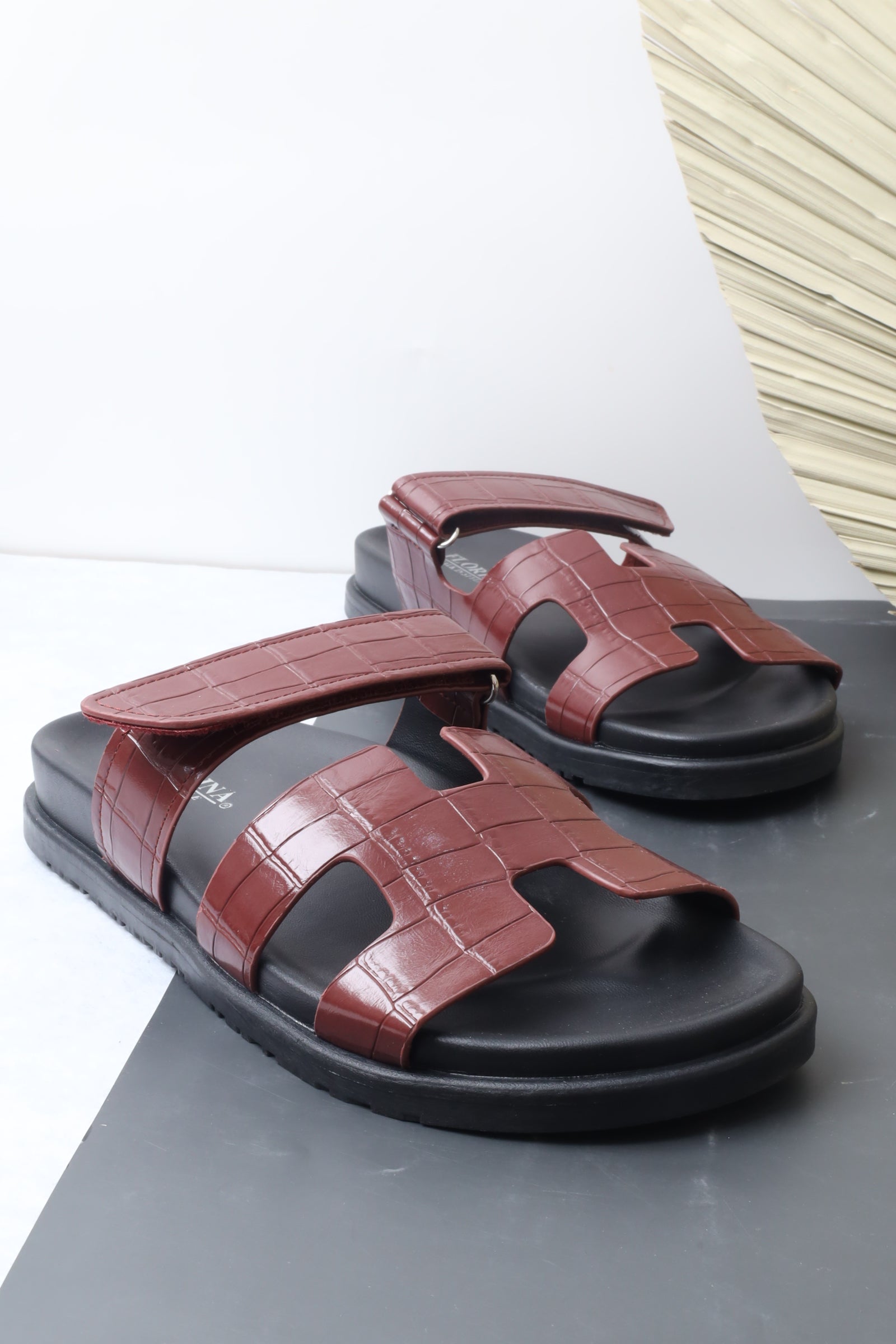 صندل نسائي فلات 89622