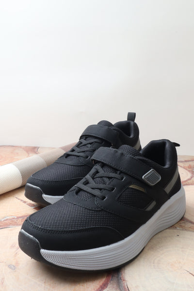 حذاء ولادي رياضي 38013