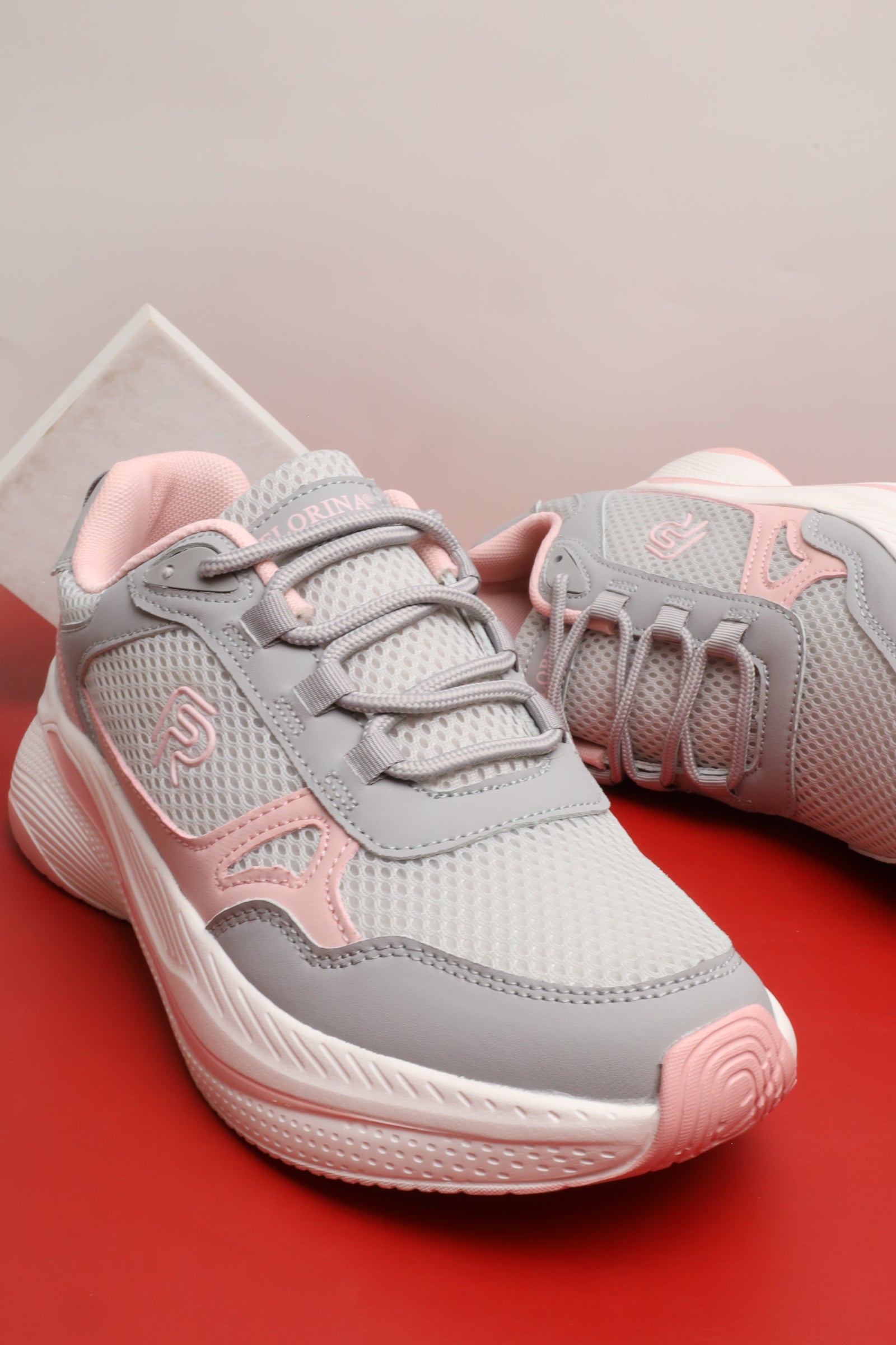 حذاء نسائي رياضي 126022