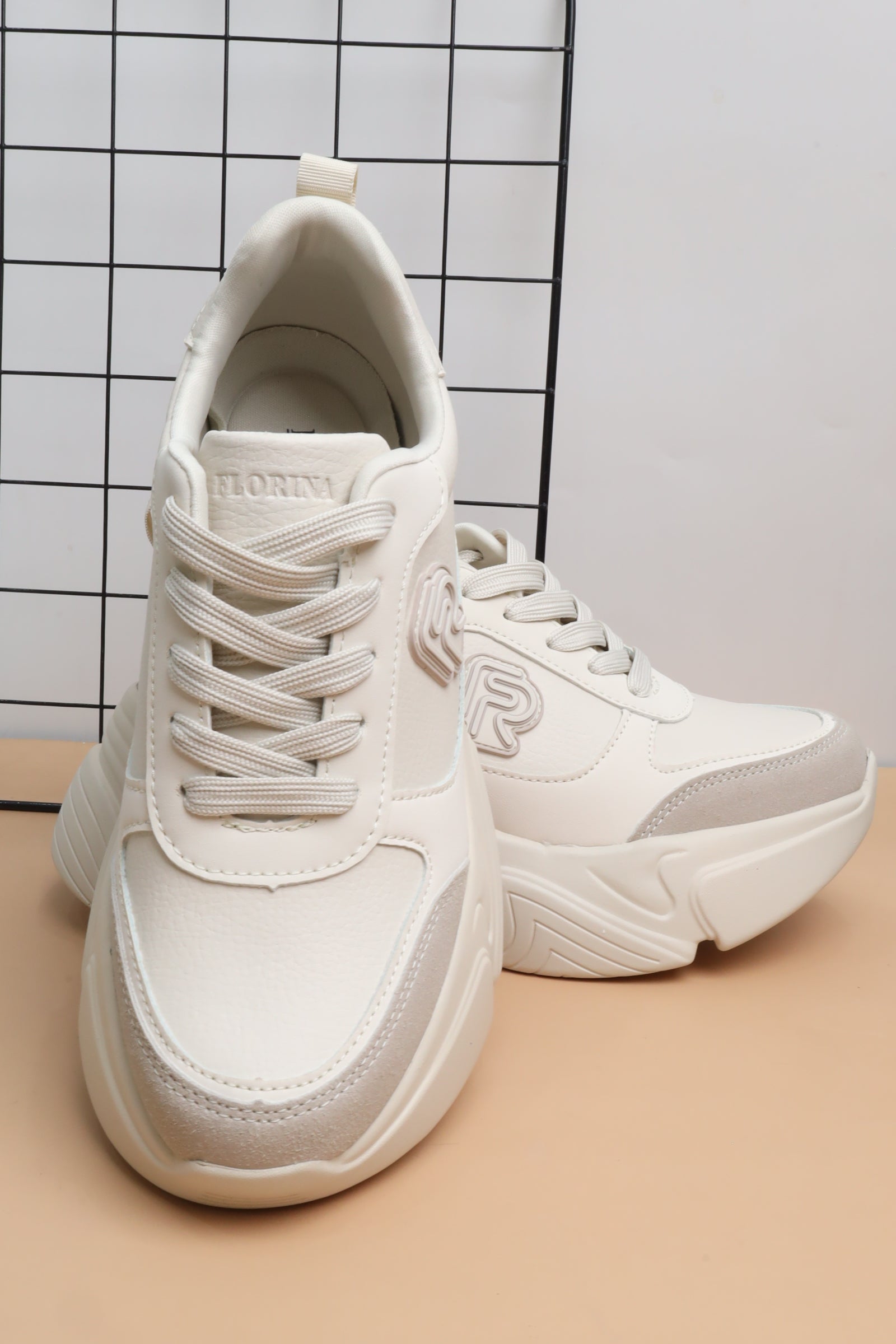 حذاء نسائي رياضي 126502