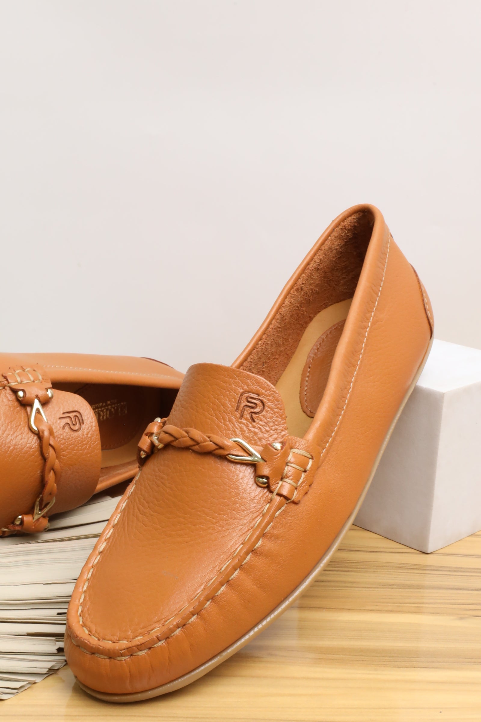 حذاء نسائي 35063