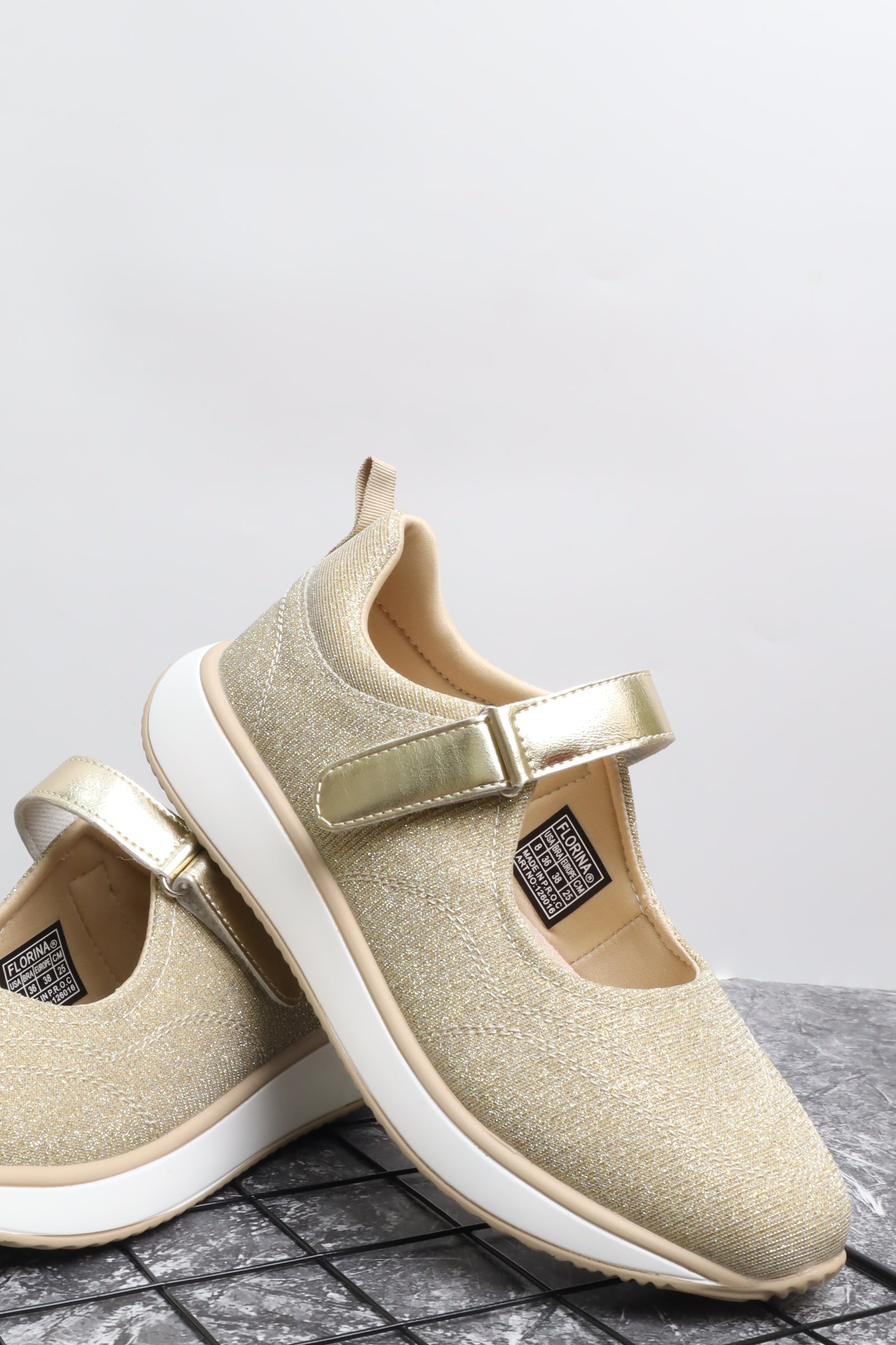 حذاء نسائي 126016