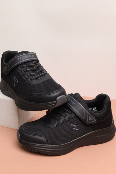 Kids' athletic shoe 38102