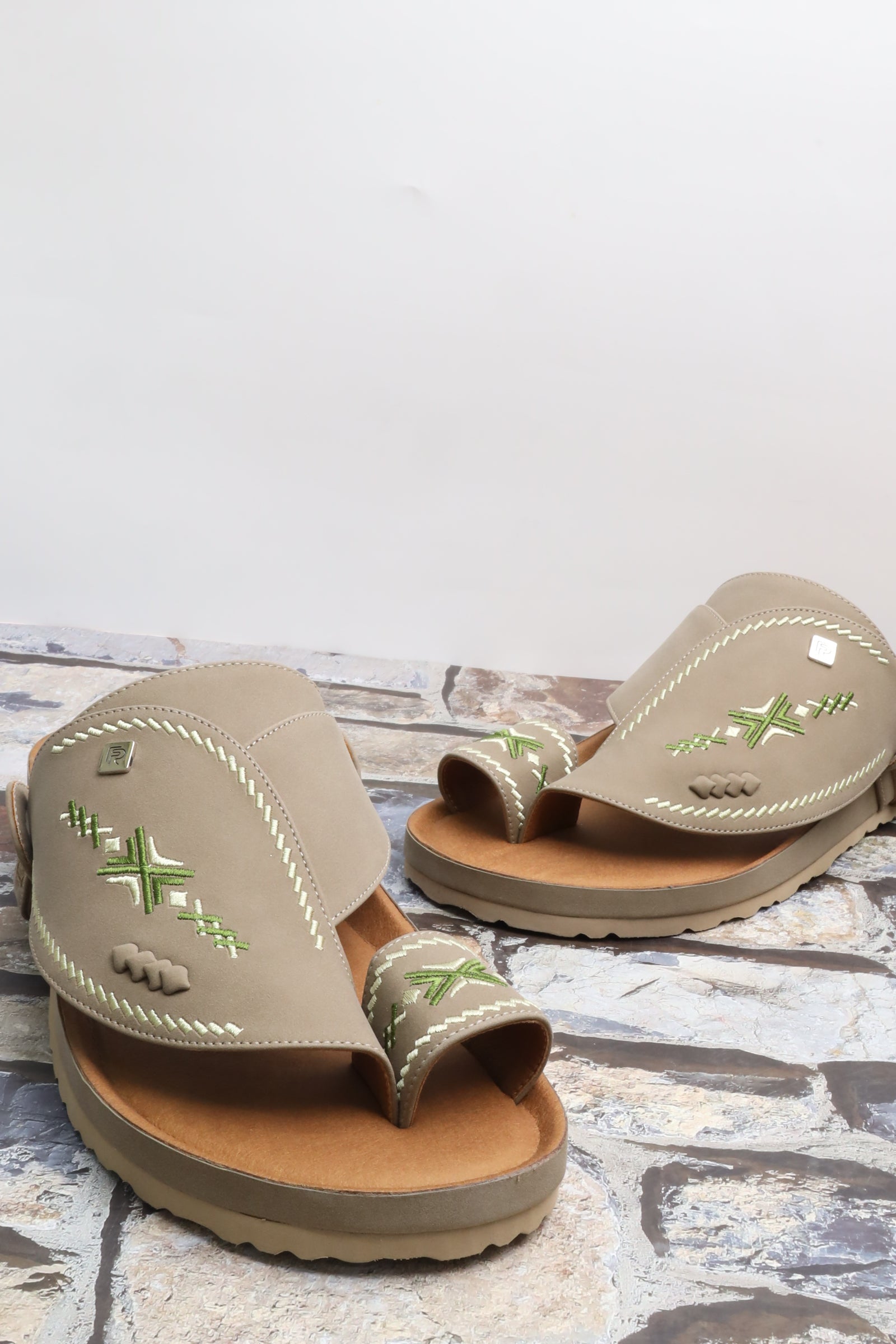 شرقي رجالي 67411