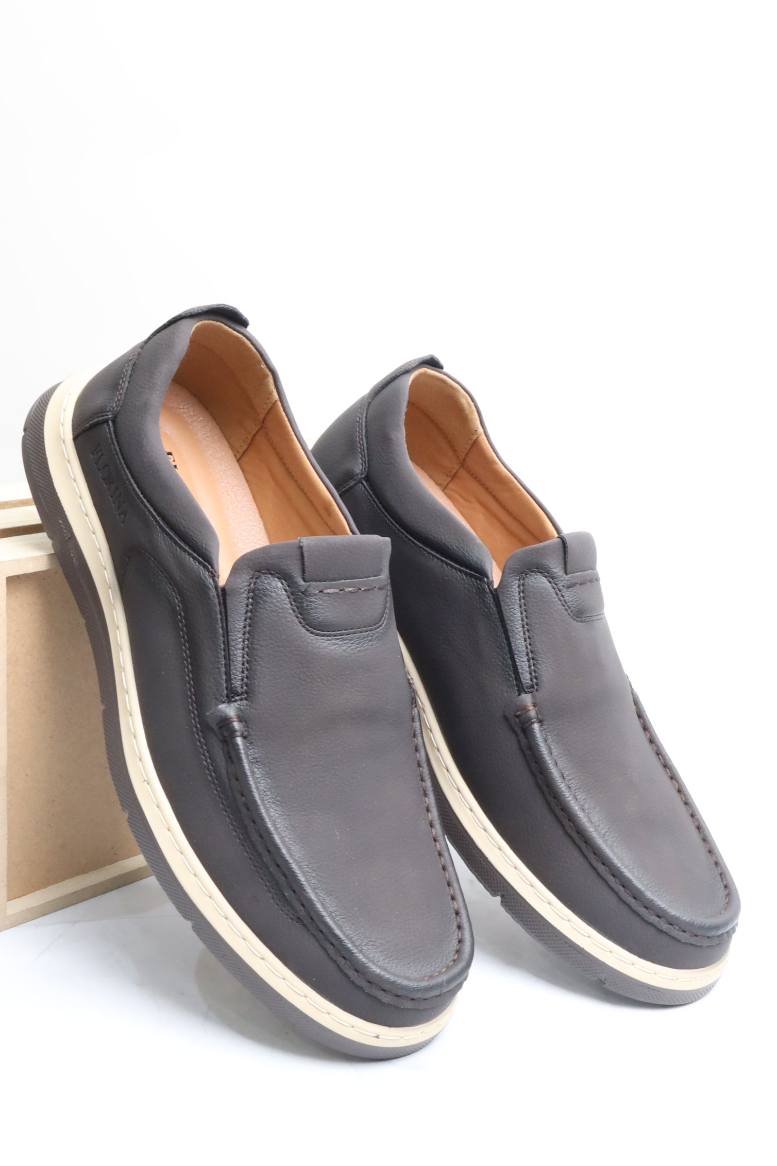 حذاء كاجول 77337