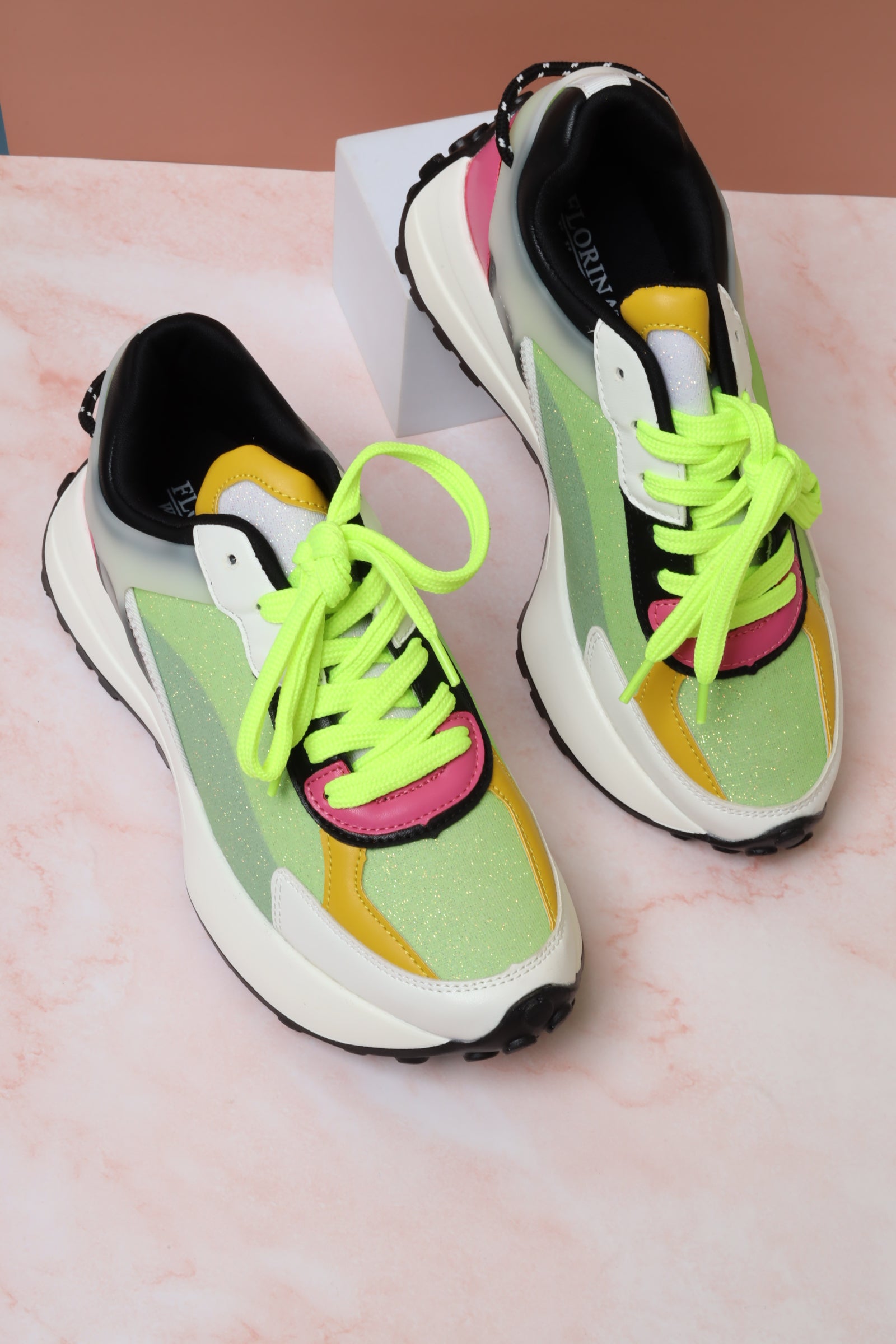 حذاء نسائي رياضي 123068