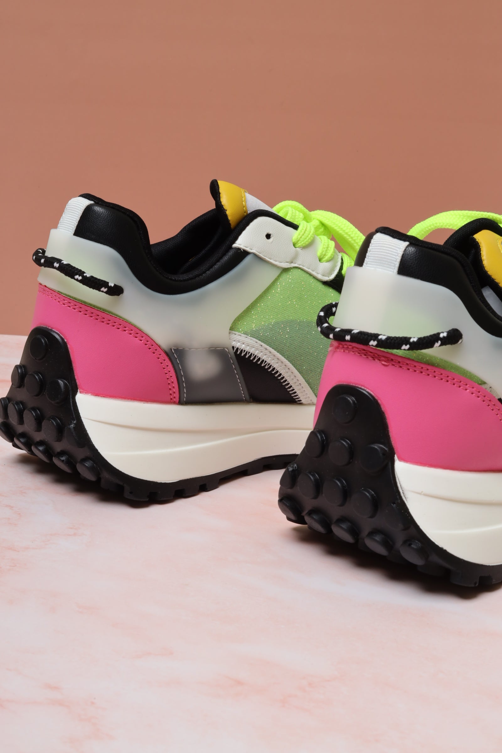 حذاء نسائي رياضي 123068