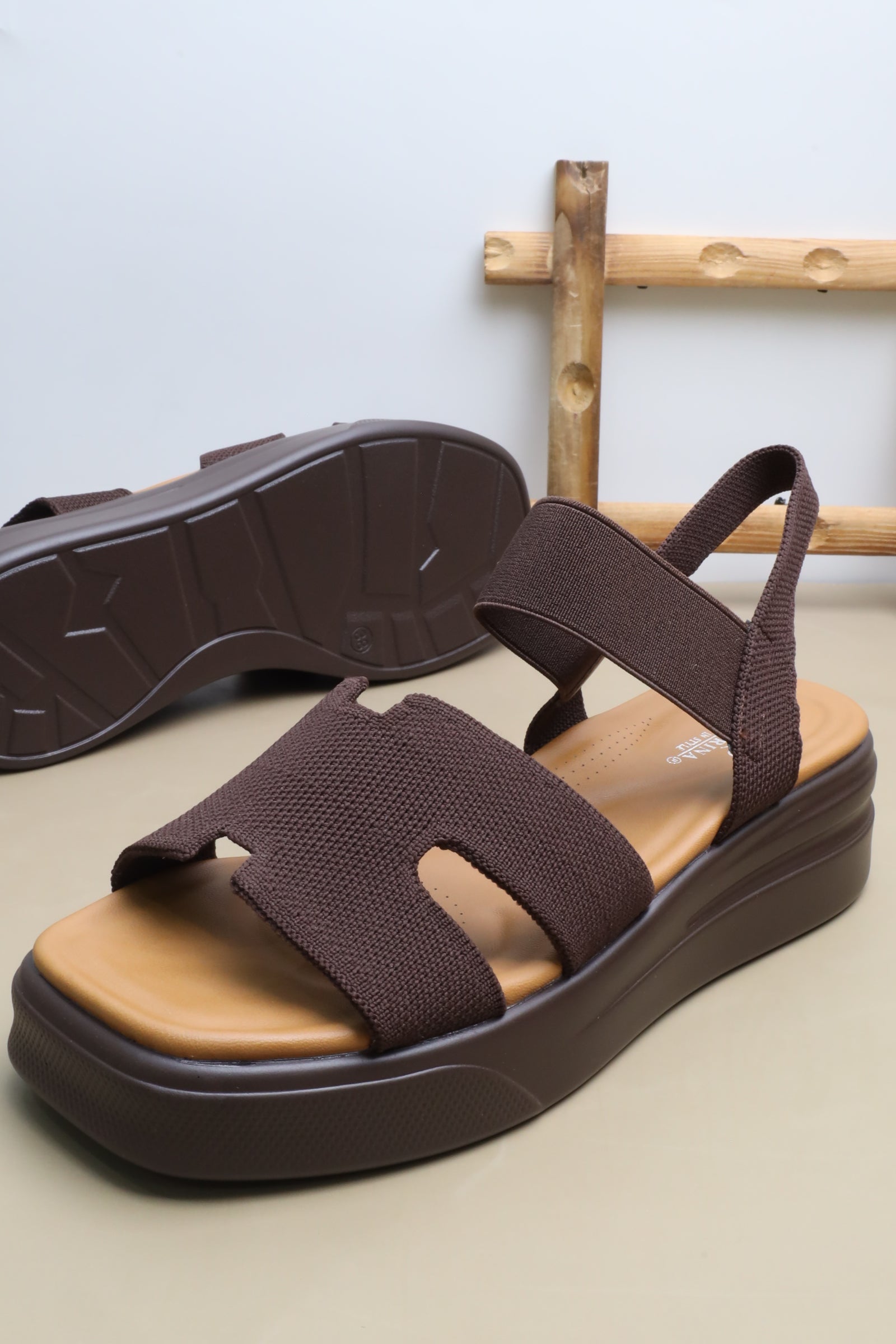 صندل نسائي 26014