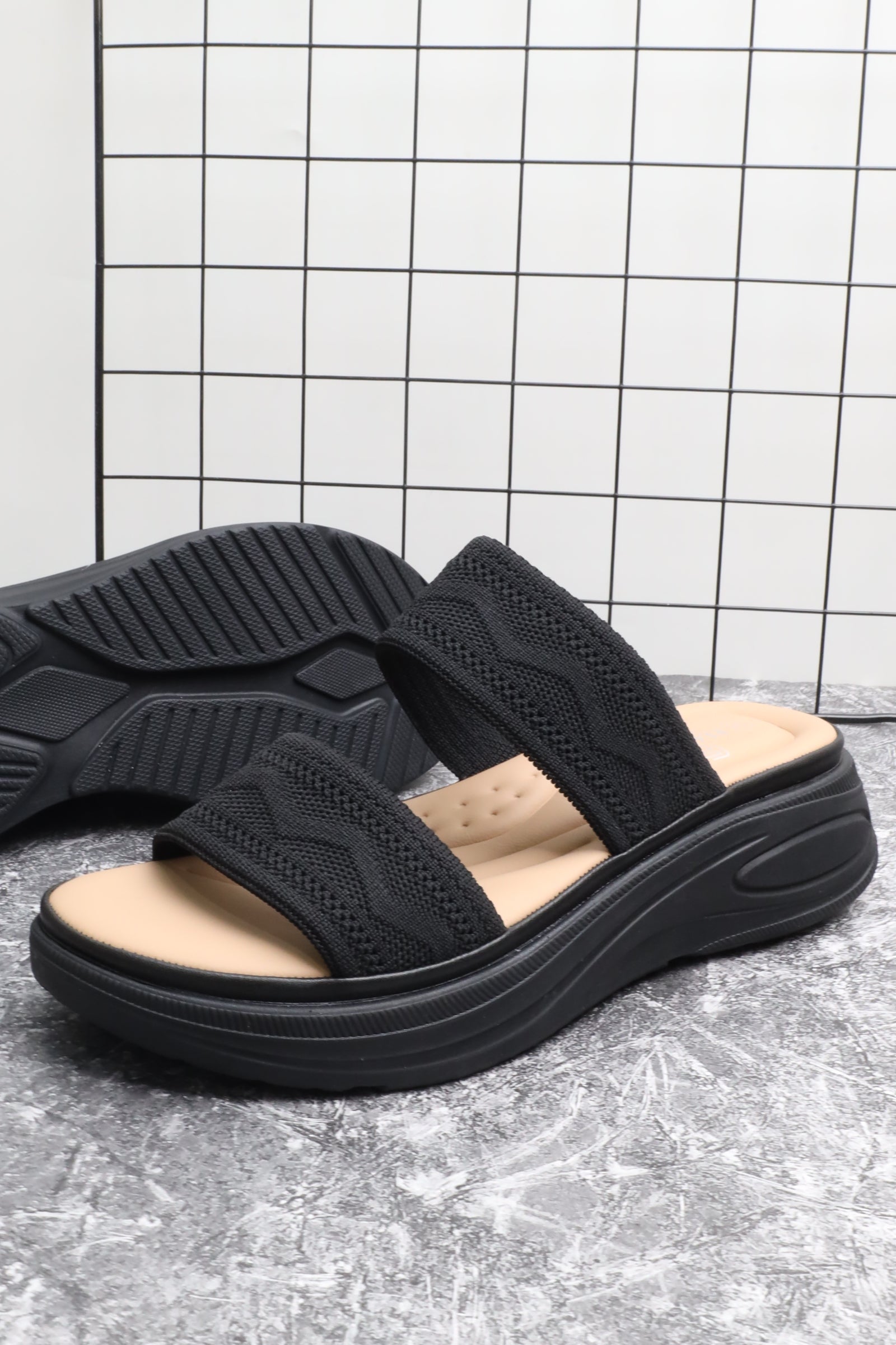 صندل نسائي 26010