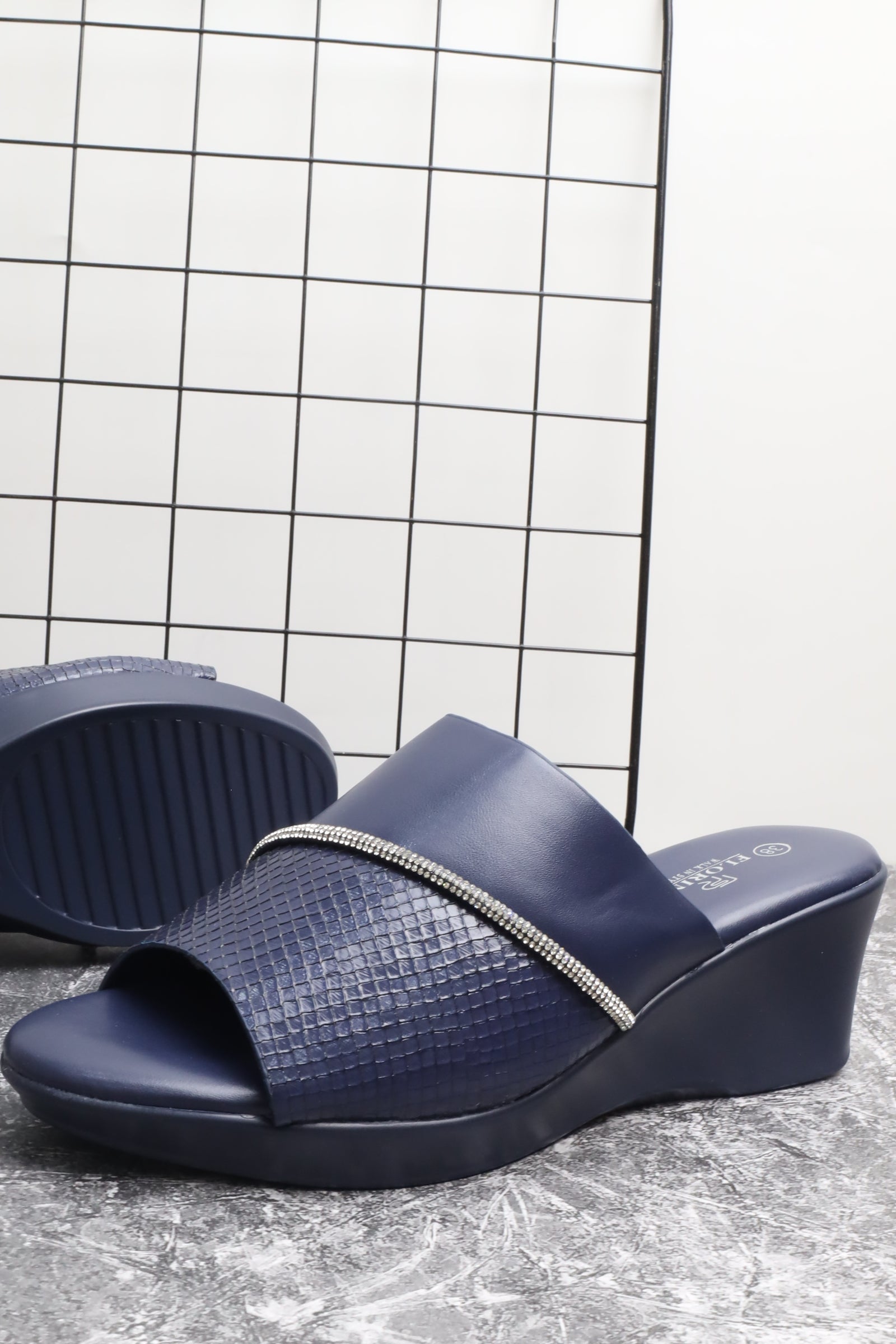 صندل نسائي 26009