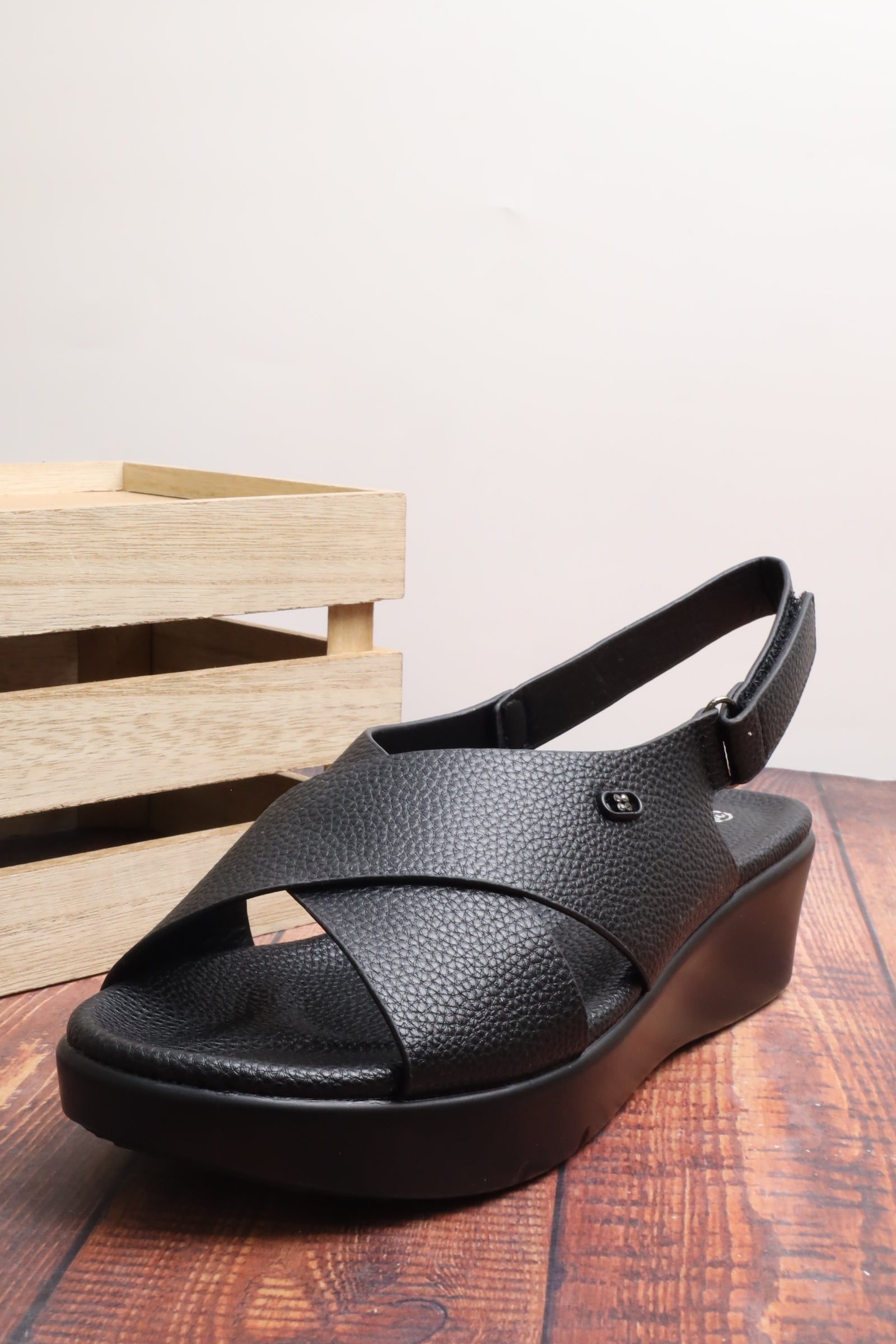 صندل نسائي 26013