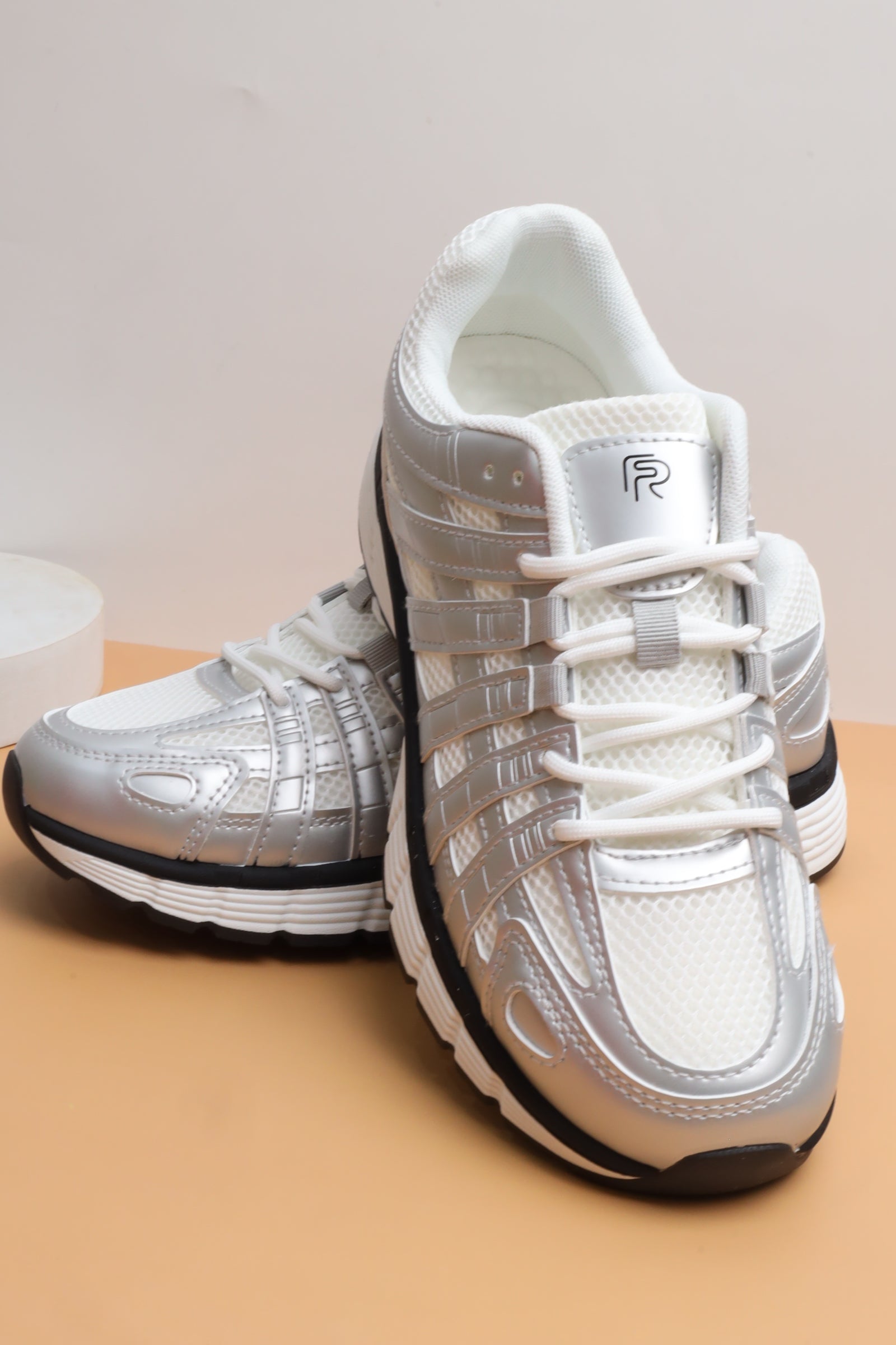 حذاء ولادي 38009