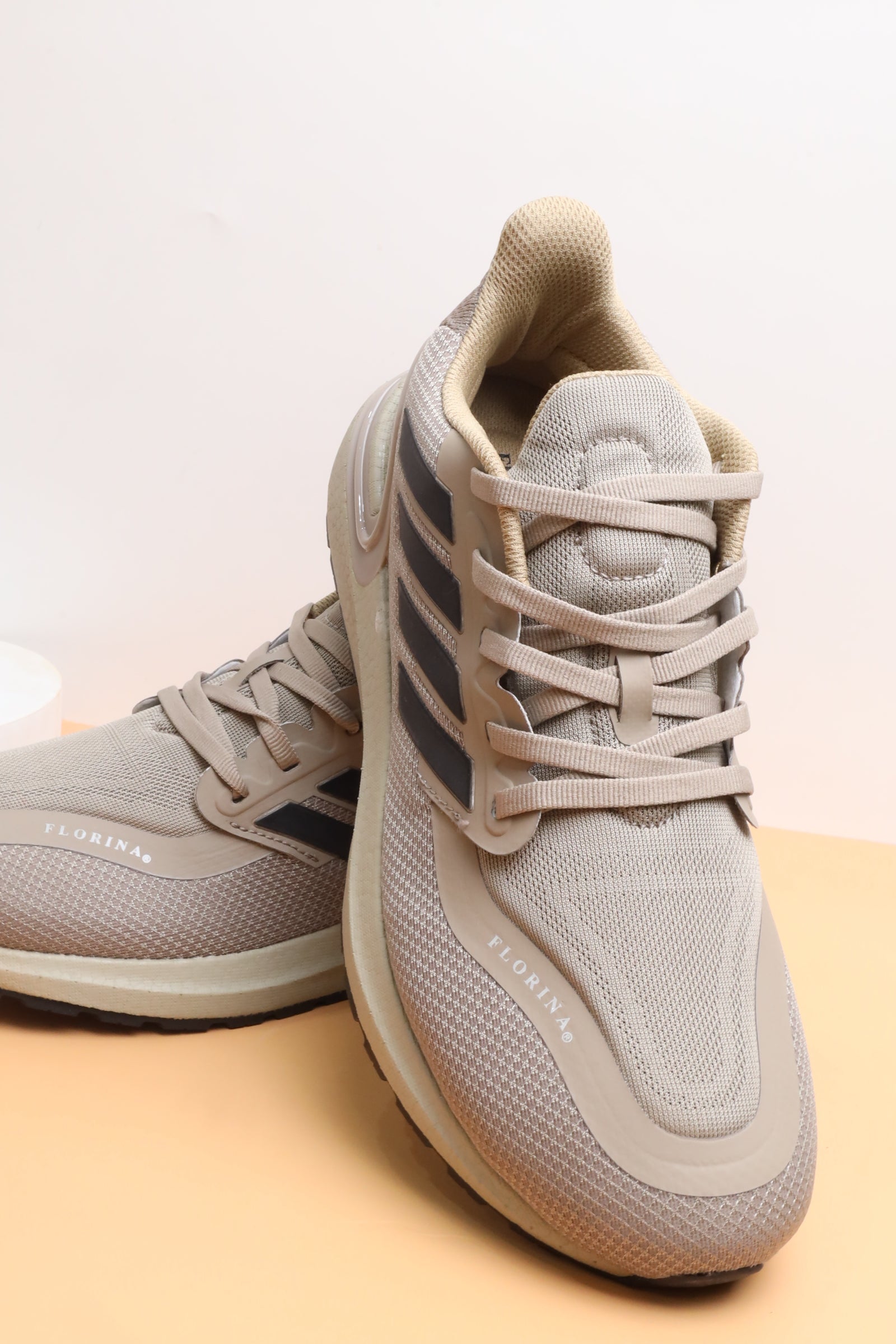 حذاء رياضي 158641