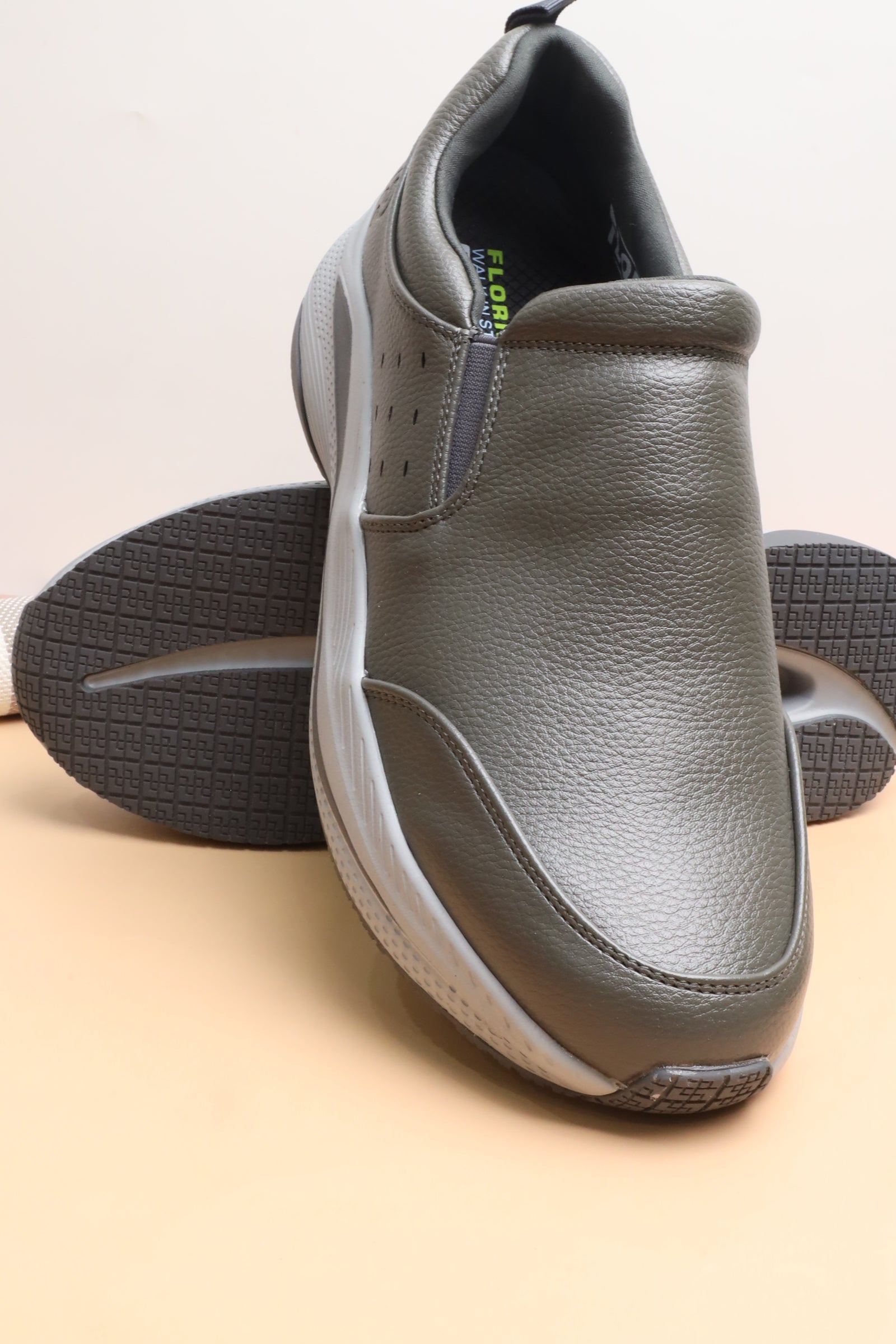 حذاء رياضي 158673