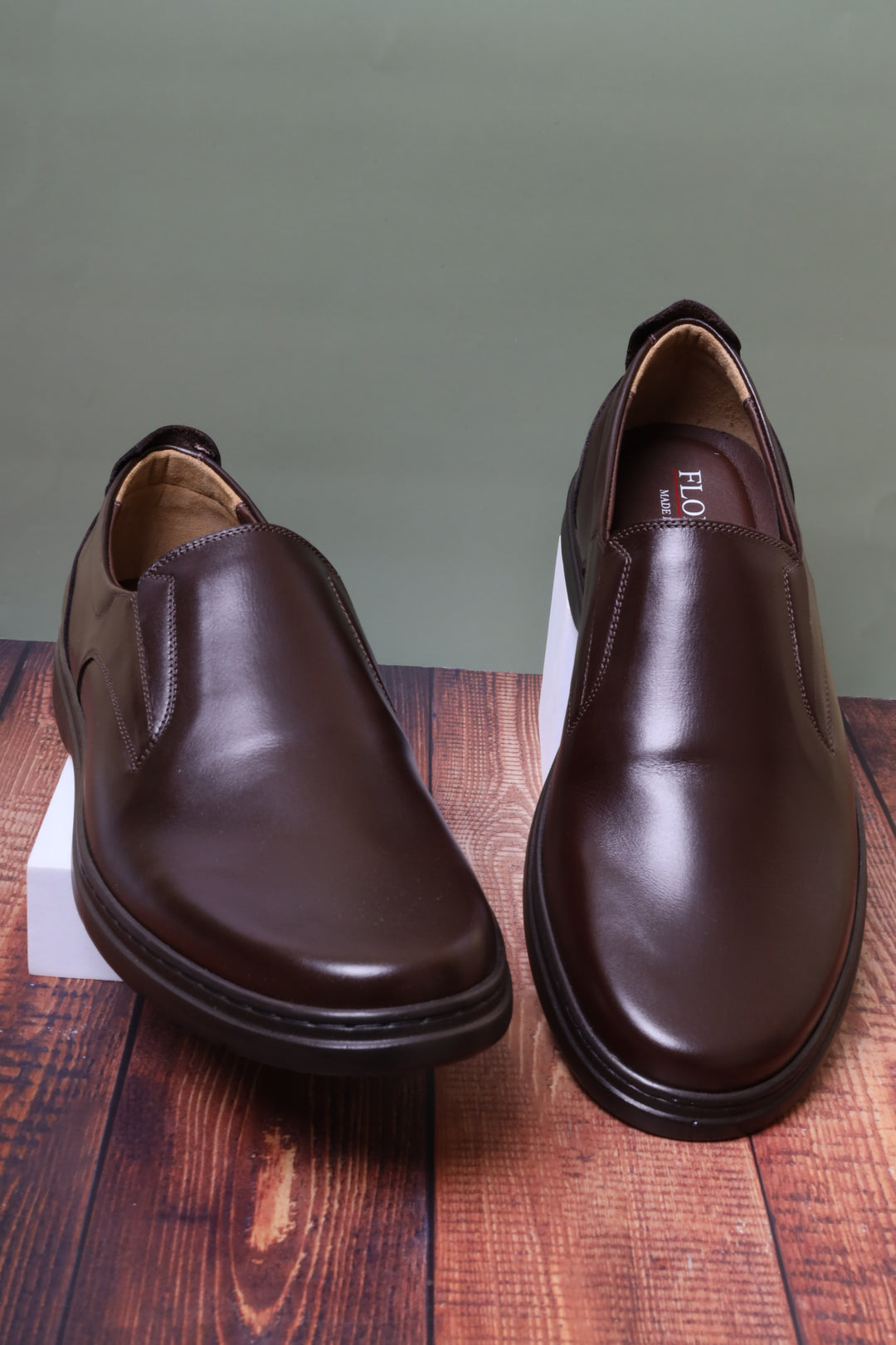 حذاء رسمي ايطالي 5771