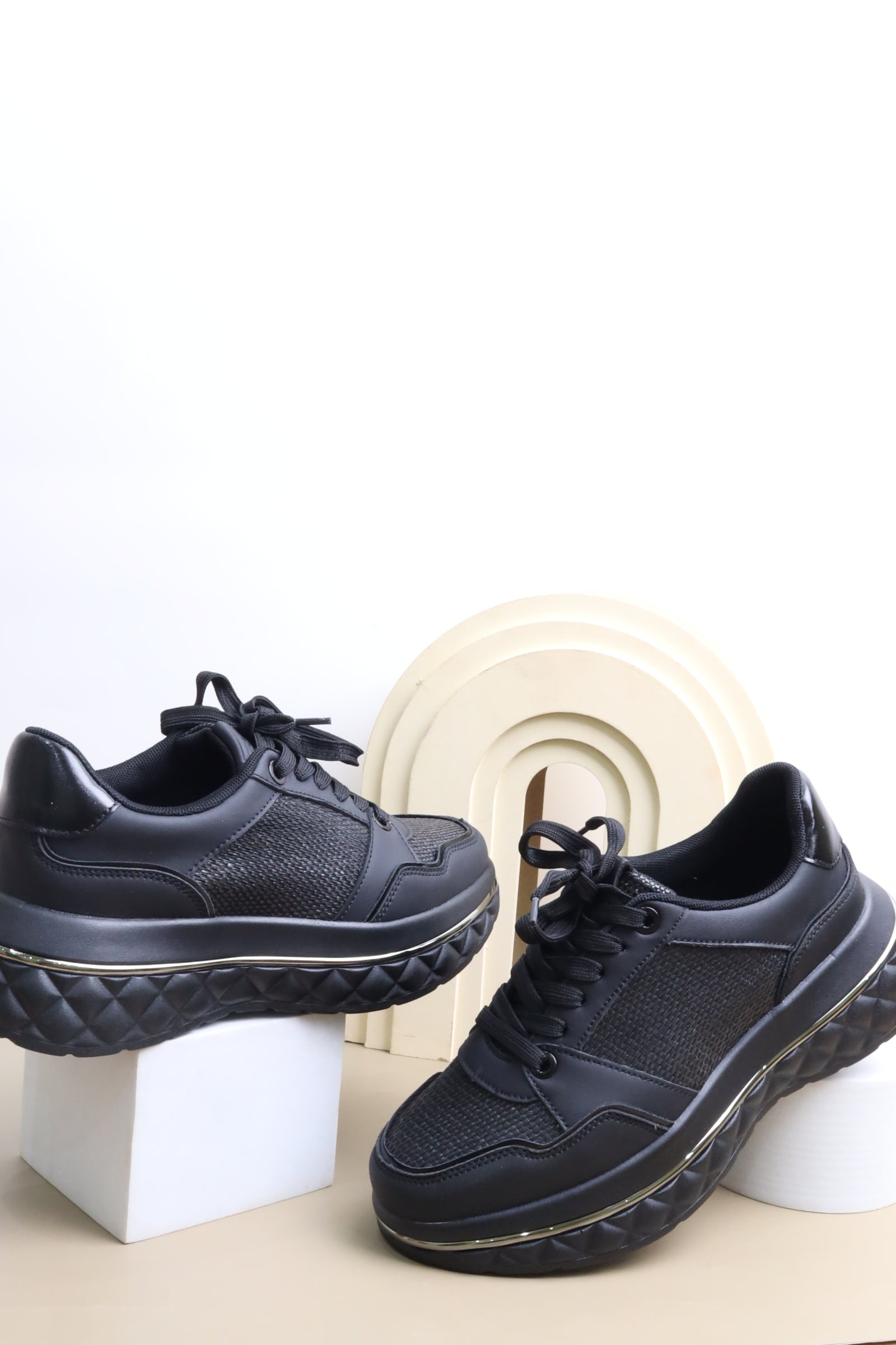 حذاء نسائي رياضي 126505