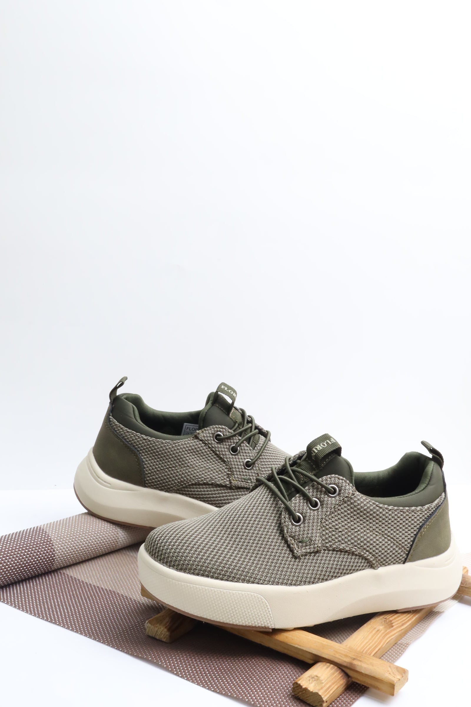 حذاء أطفالي 38117