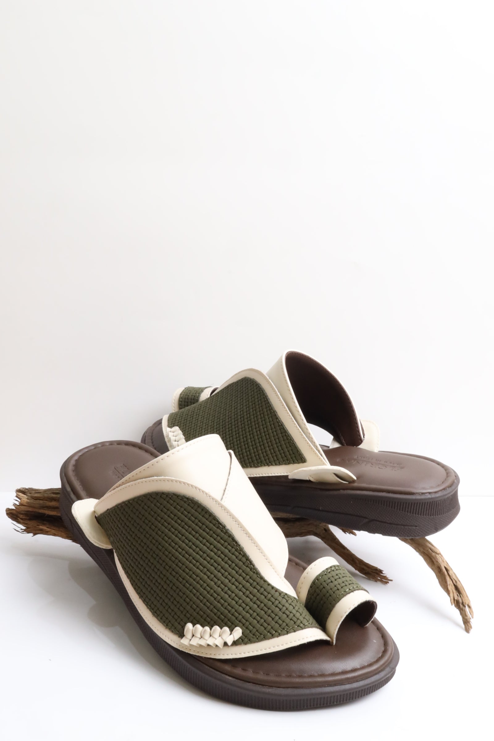 شرقي ايطالي 77001