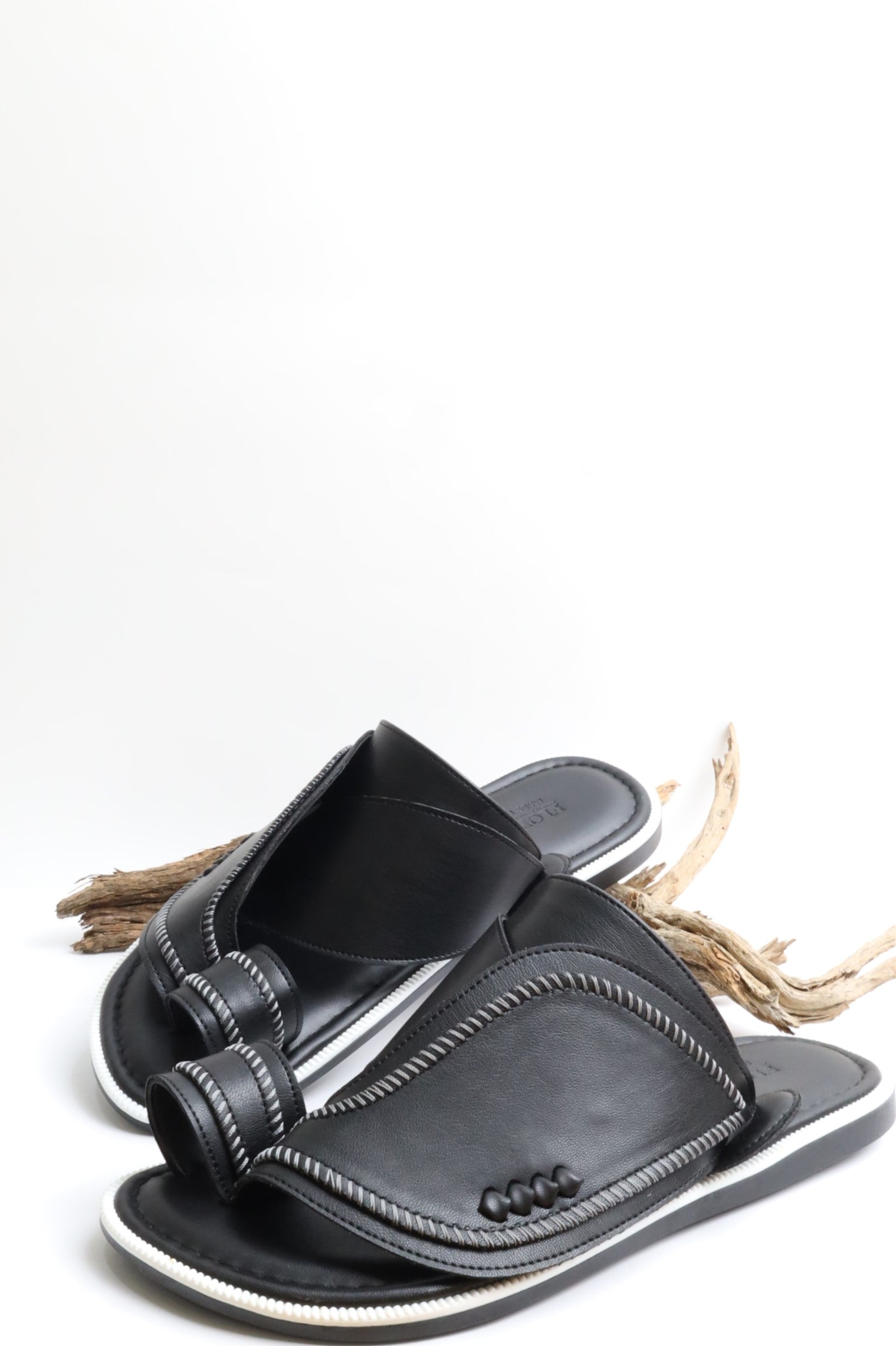 شرقي ايطالي 77004